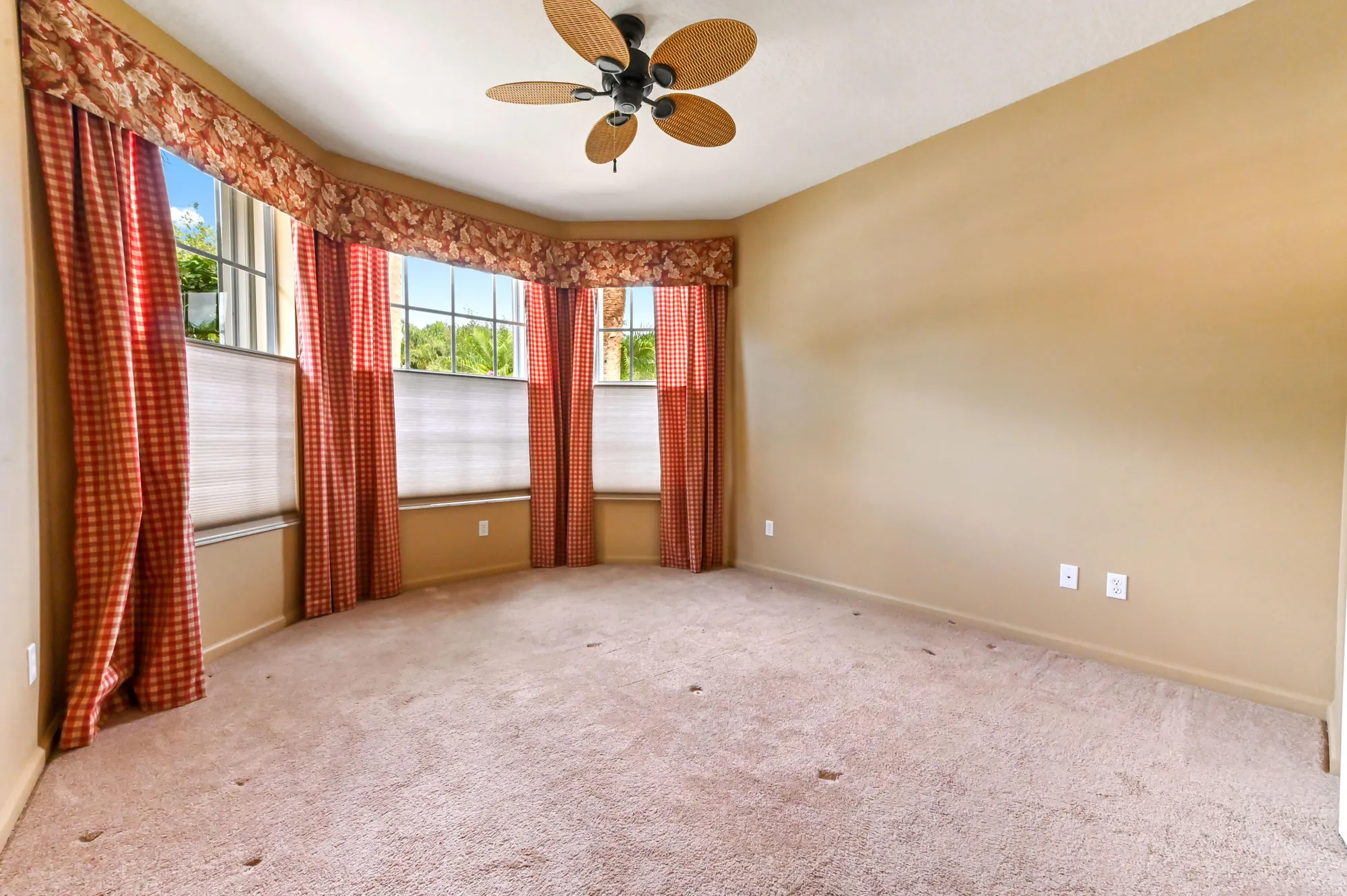 Property Slideshow image 6 of 46 | 7712 lighthouse point ln, Lake Worth, FL, 33467