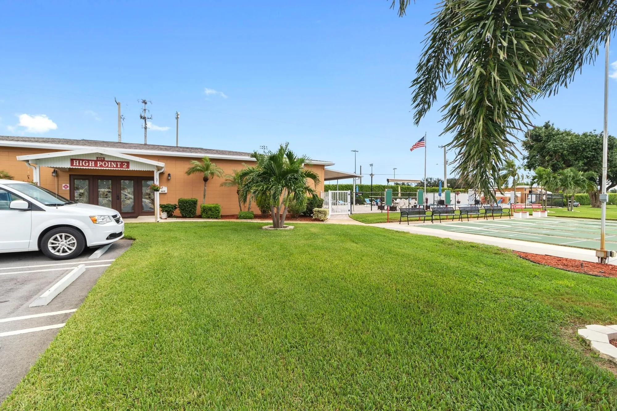 Property Slideshow image 13 of 17 | 210 south blvd c, Boynton Beach, FL, 33435
