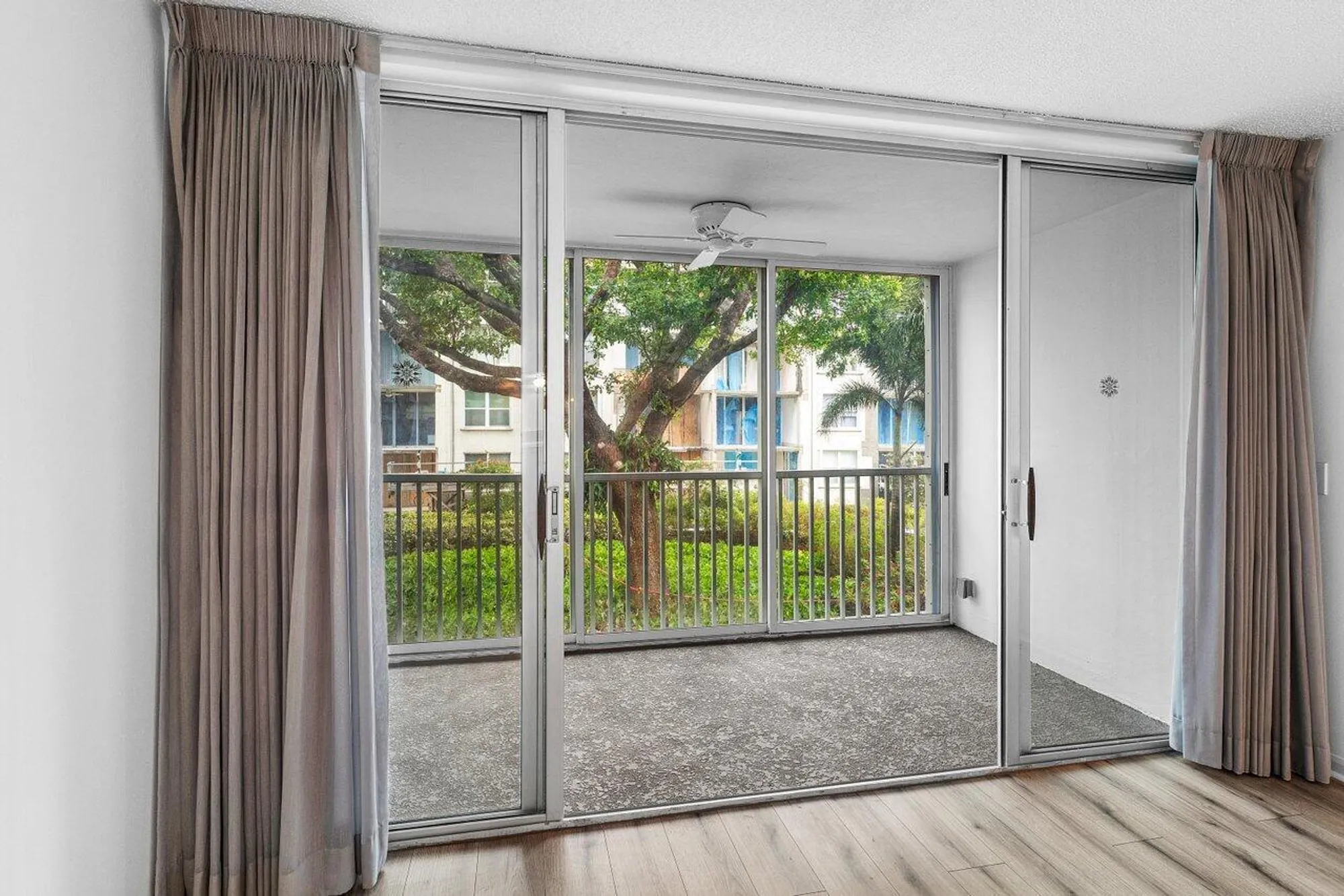 Property Slideshow image 20 of 35 | 2008 s federal hwy apt 206, Boynton Beach, FL, 33435