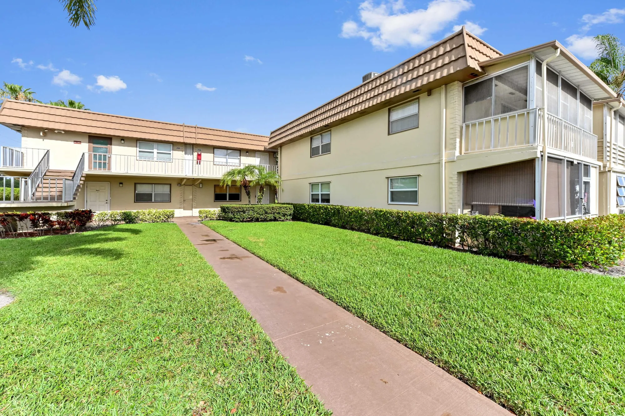Property Slideshow image 1 of 34 | 269 saxony f, Delray Beach, FL, 33446
