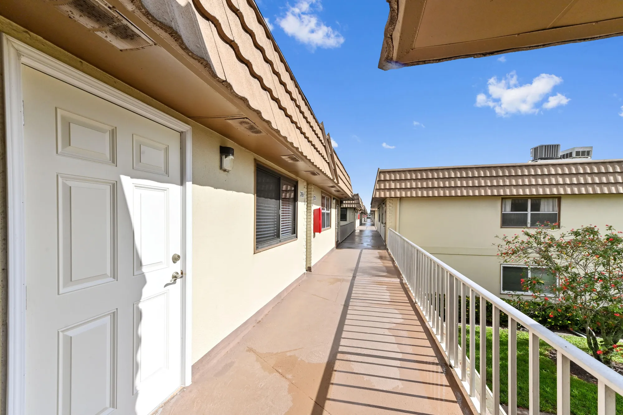 Property Slideshow image 2 of 34 | 269 saxony f, Delray Beach, FL, 33446