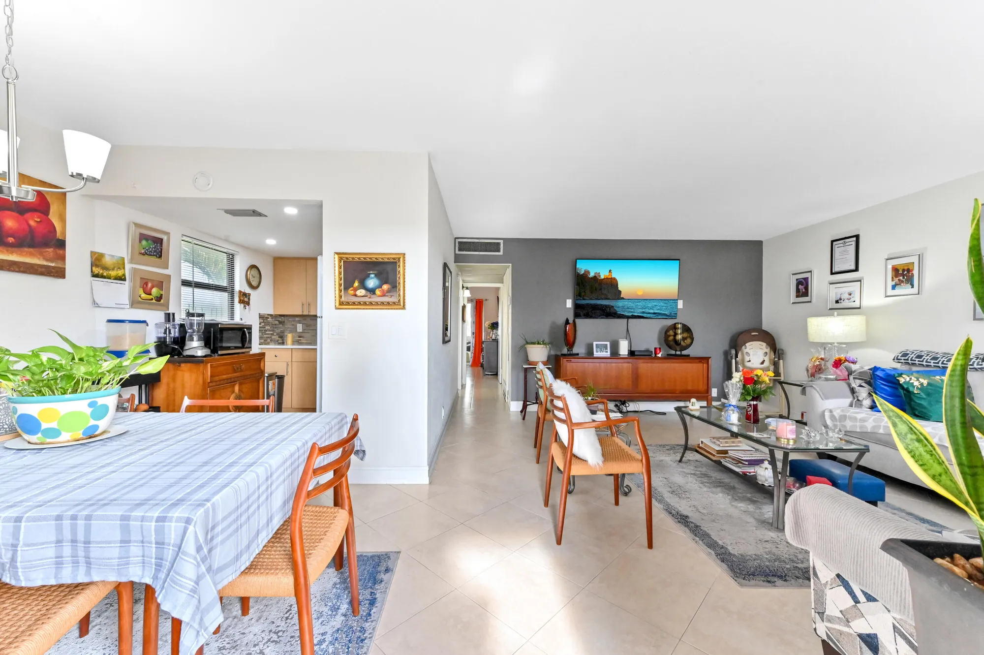 Property Slideshow image 3 of 34 | 269 saxony f, Delray Beach, FL, 33446