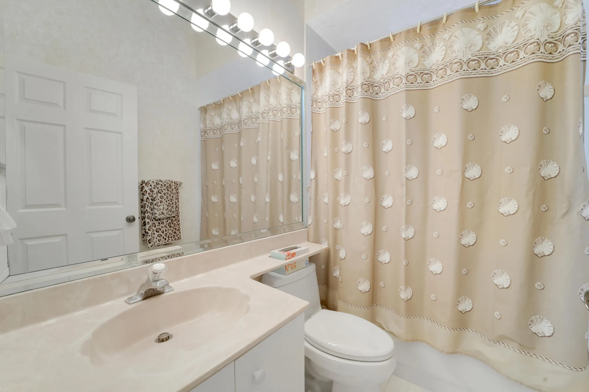 Property Slideshow image 19 of 42 | 8490 lake cypress rd, Lake Worth, FL, 33467
