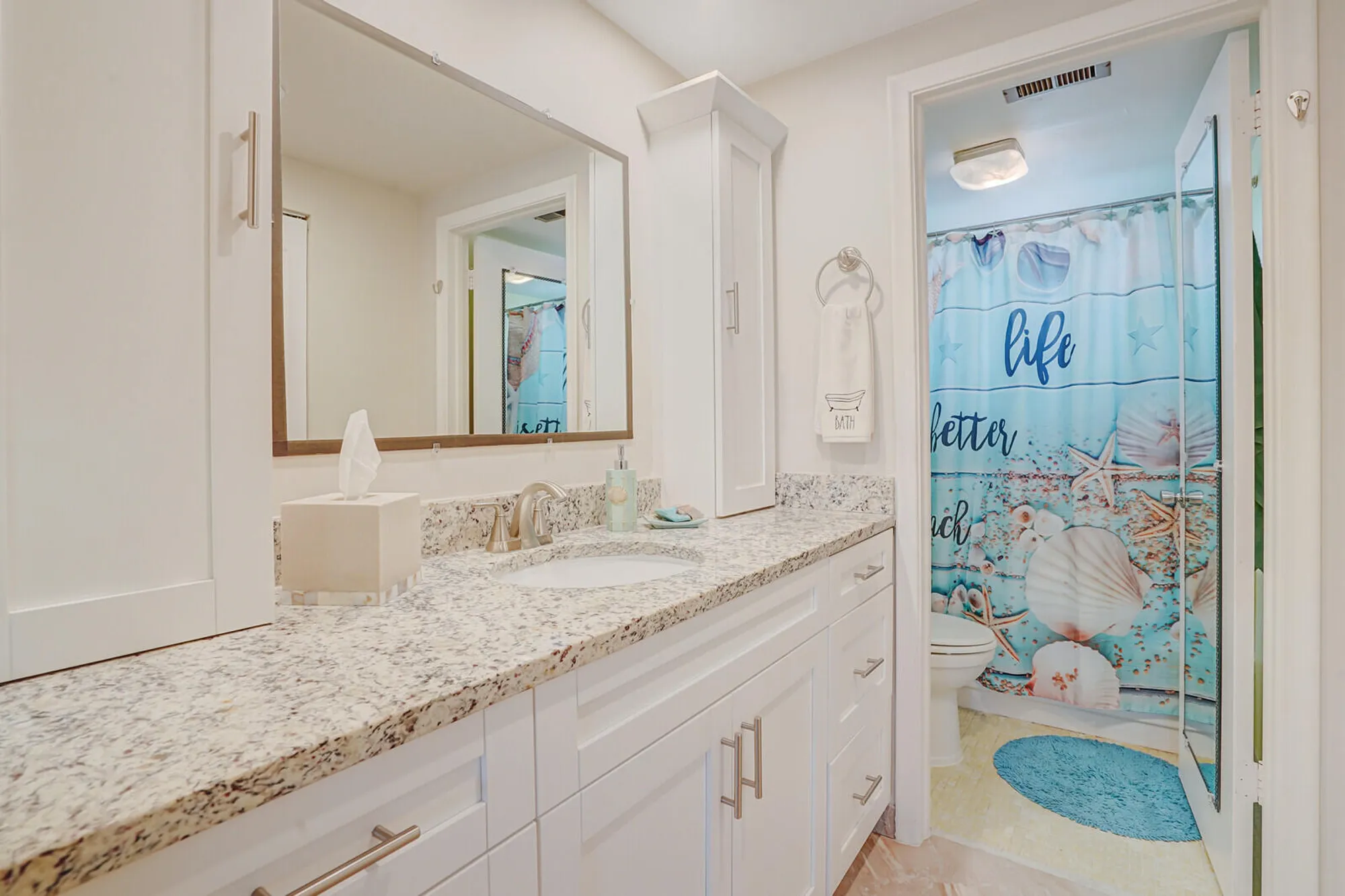 Property Slideshow image 17 of 34 | 2724 garden dr n apt 302, Lake Worth, FL, 33461