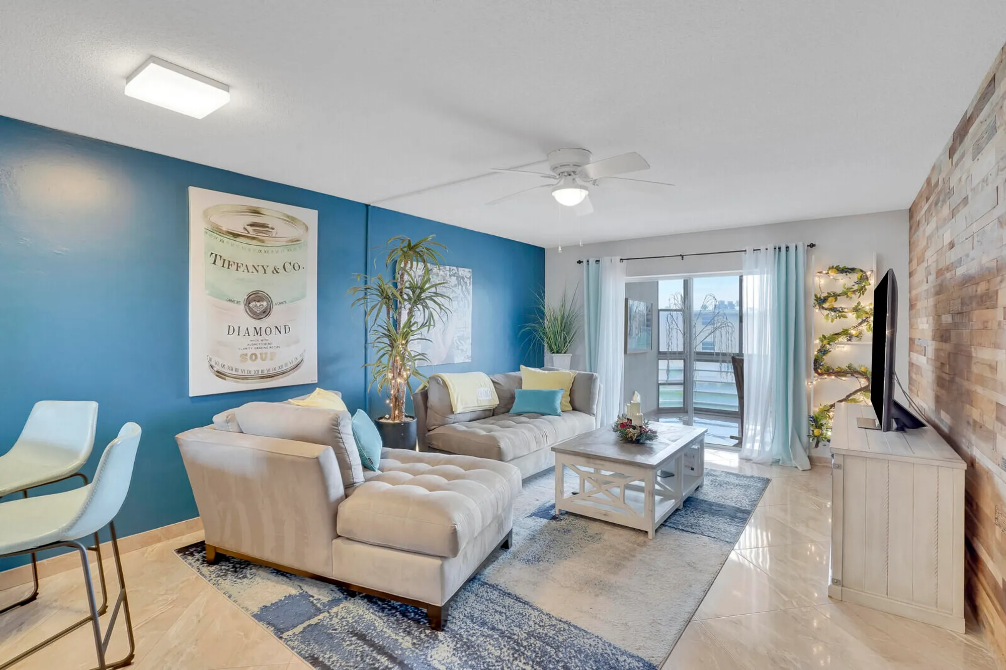 Property Slideshow image 8 of 34 | 2724 garden dr n apt 302, Lake Worth, FL, 33461