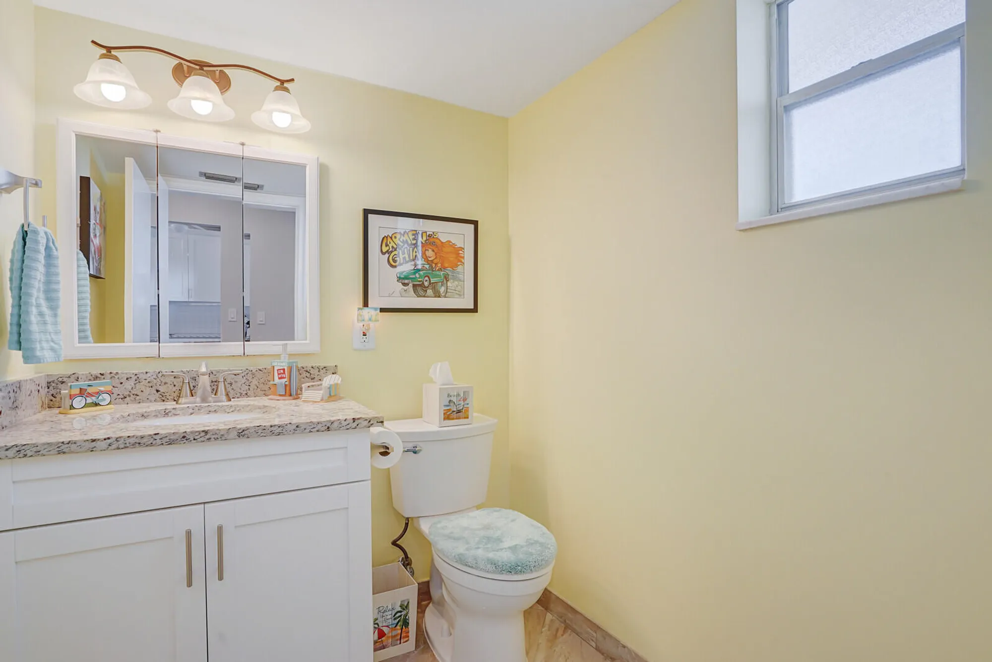 Property Slideshow image 7 of 34 | 2724 garden dr n apt 302, Lake Worth, FL, 33461