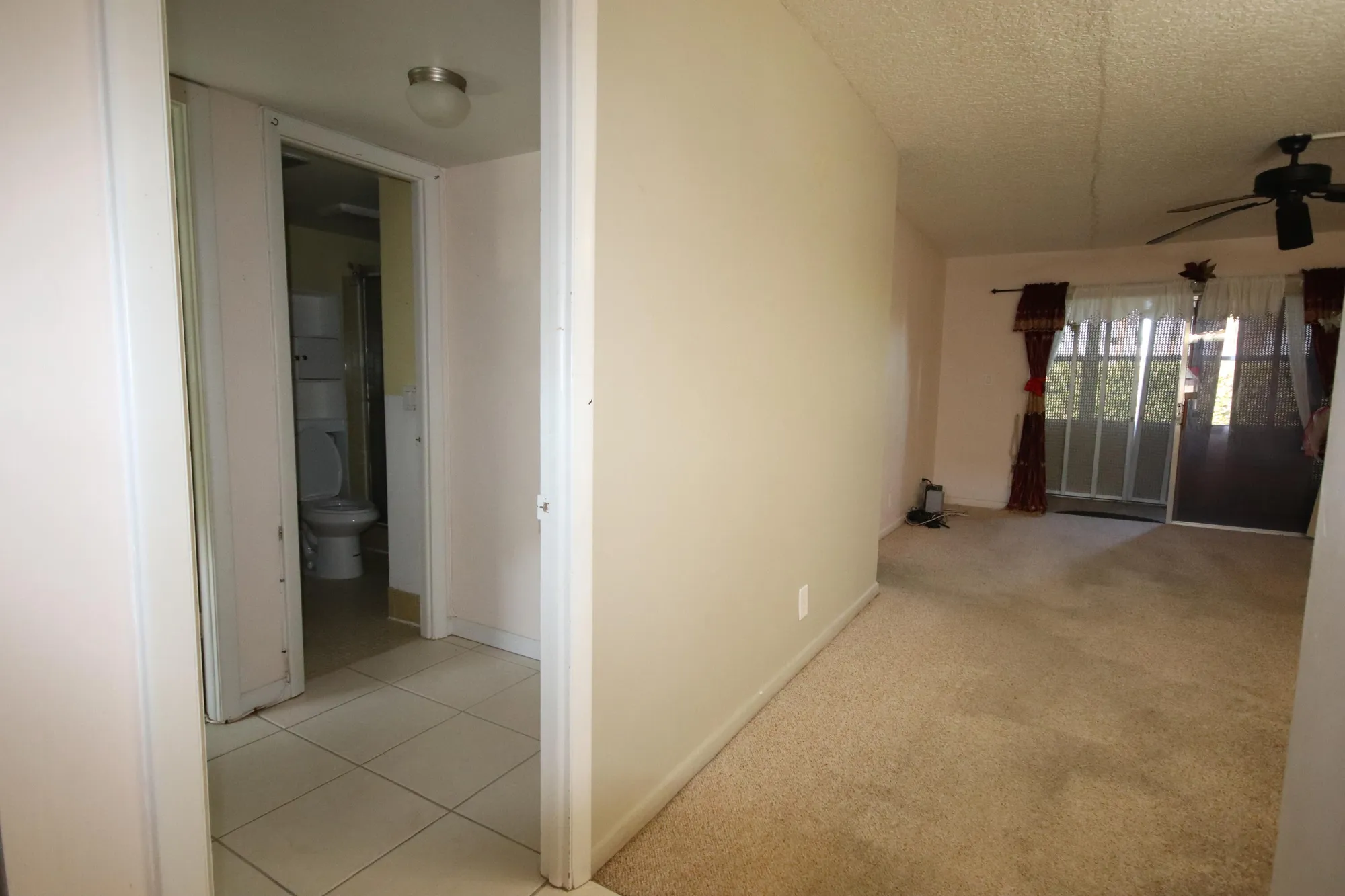 Property Slideshow image 6 of 13 | 7955 nw 5th ct 103, Margate, FL, 33063