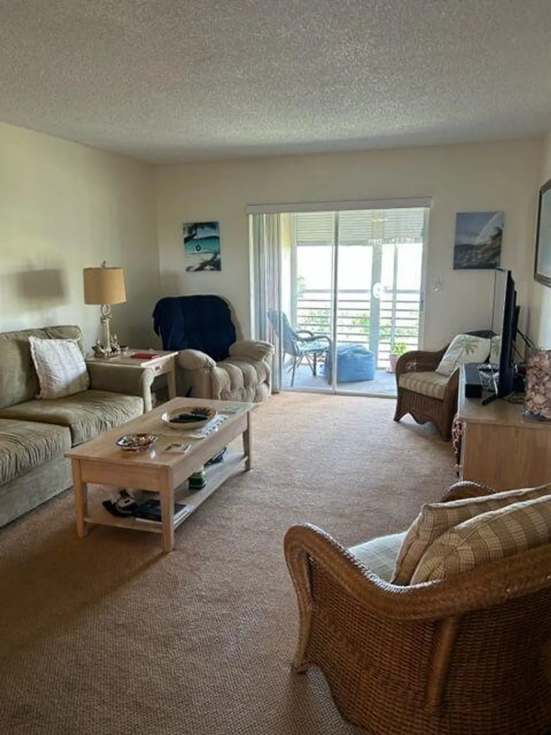 Property Slideshow image 10 of 16 | 2724 garden dr 311, Lake Worth, FL, 33461