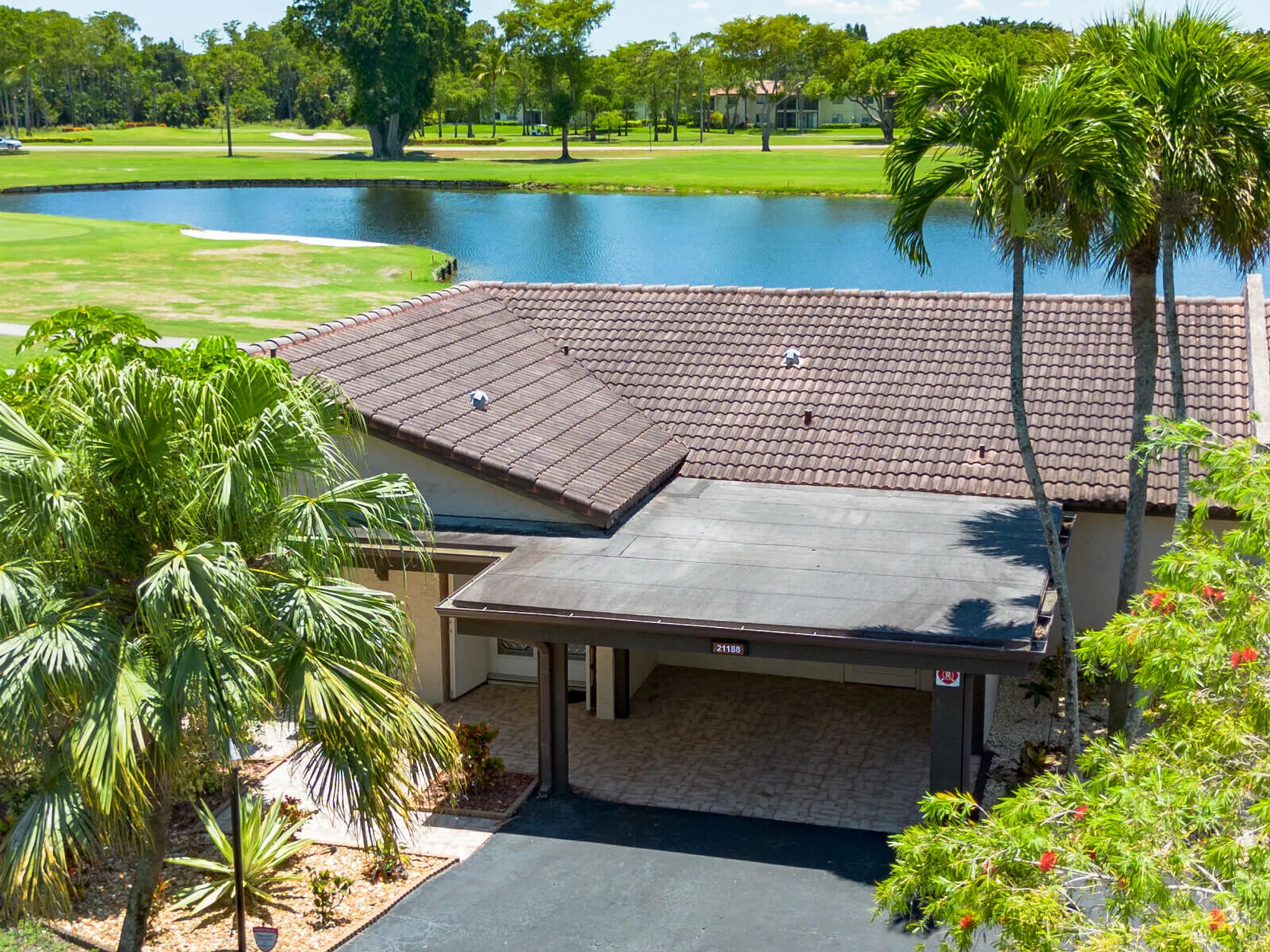 Property Slideshow image 1 of 39 | 21188 juego cir # 17-a, Boca Raton, FL, 33433
