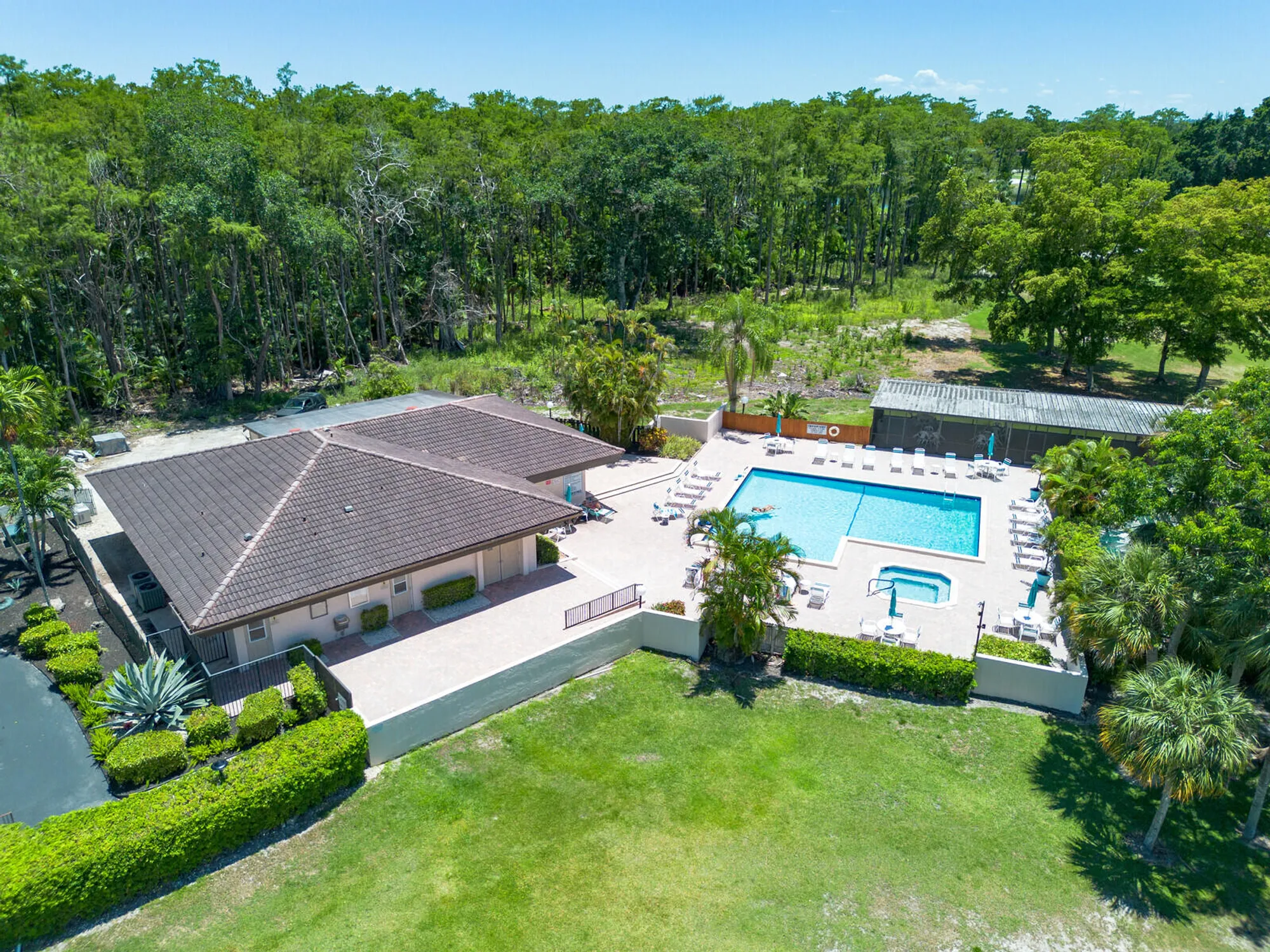 Property Slideshow image 36 of 39 | 21188 juego cir # 17-a, Boca Raton, FL, 33433