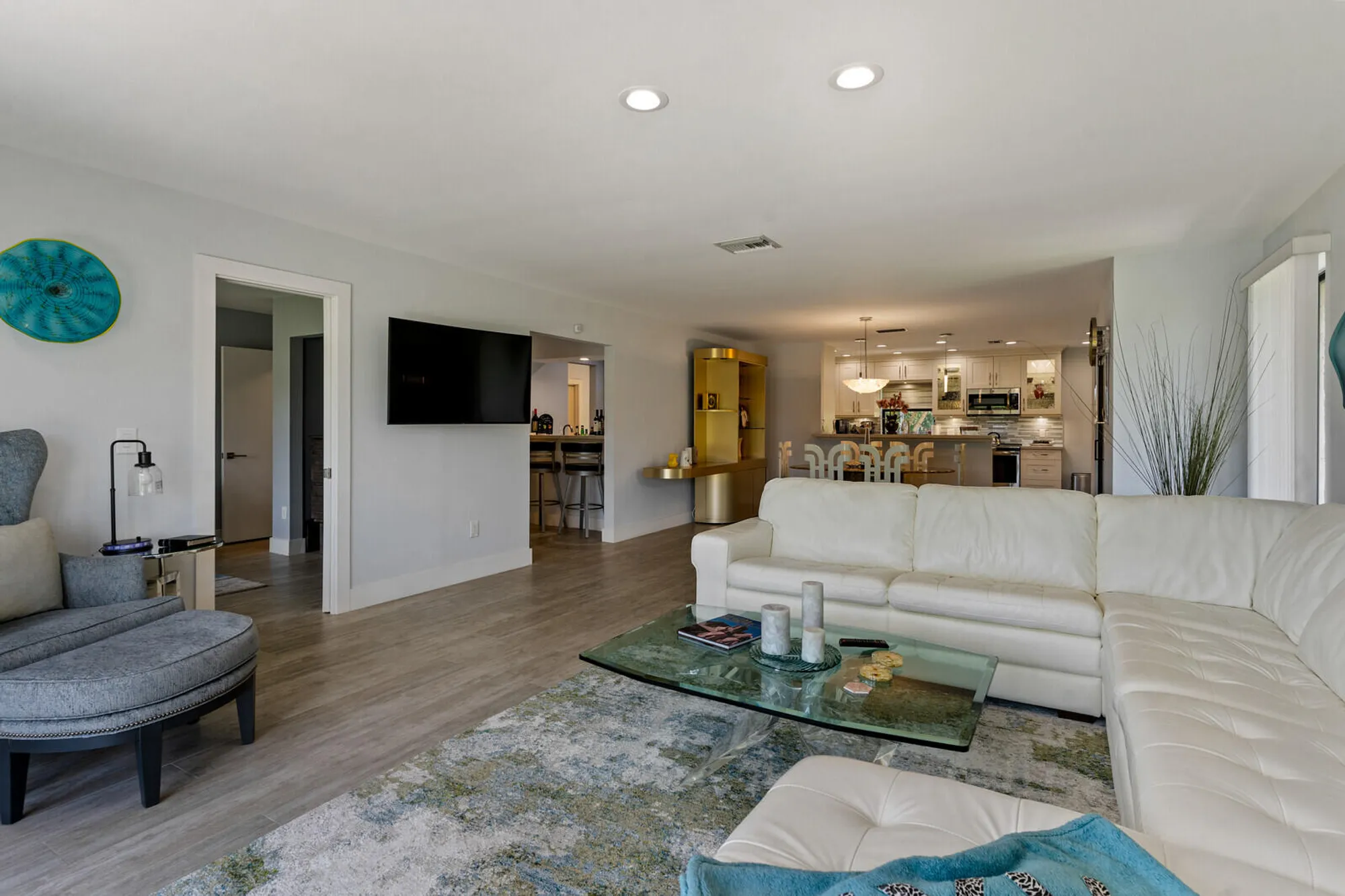 Property Slideshow image 15 of 39 | 21188 juego cir # 17-a, Boca Raton, FL, 33433