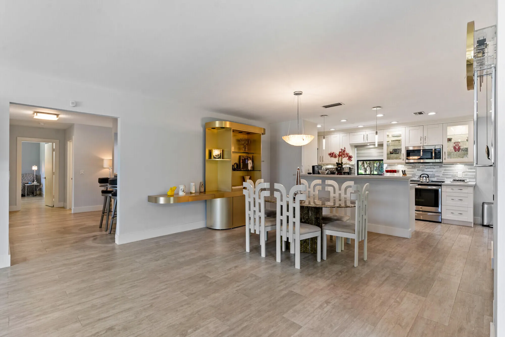 Property Slideshow image 7 of 39 | 21188 juego cir # 17-a, Boca Raton, FL, 33433