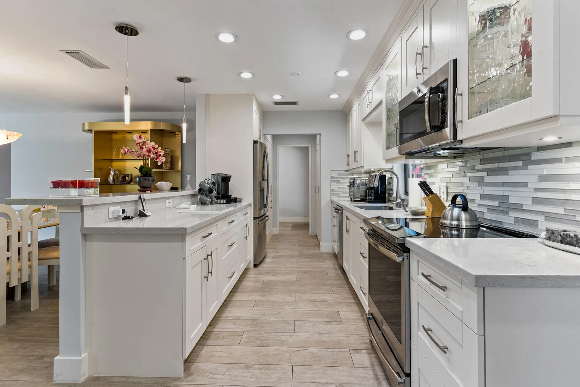 Property Slideshow image 3 of 39 | 21188 juego cir # 17-a, Boca Raton, FL, 33433