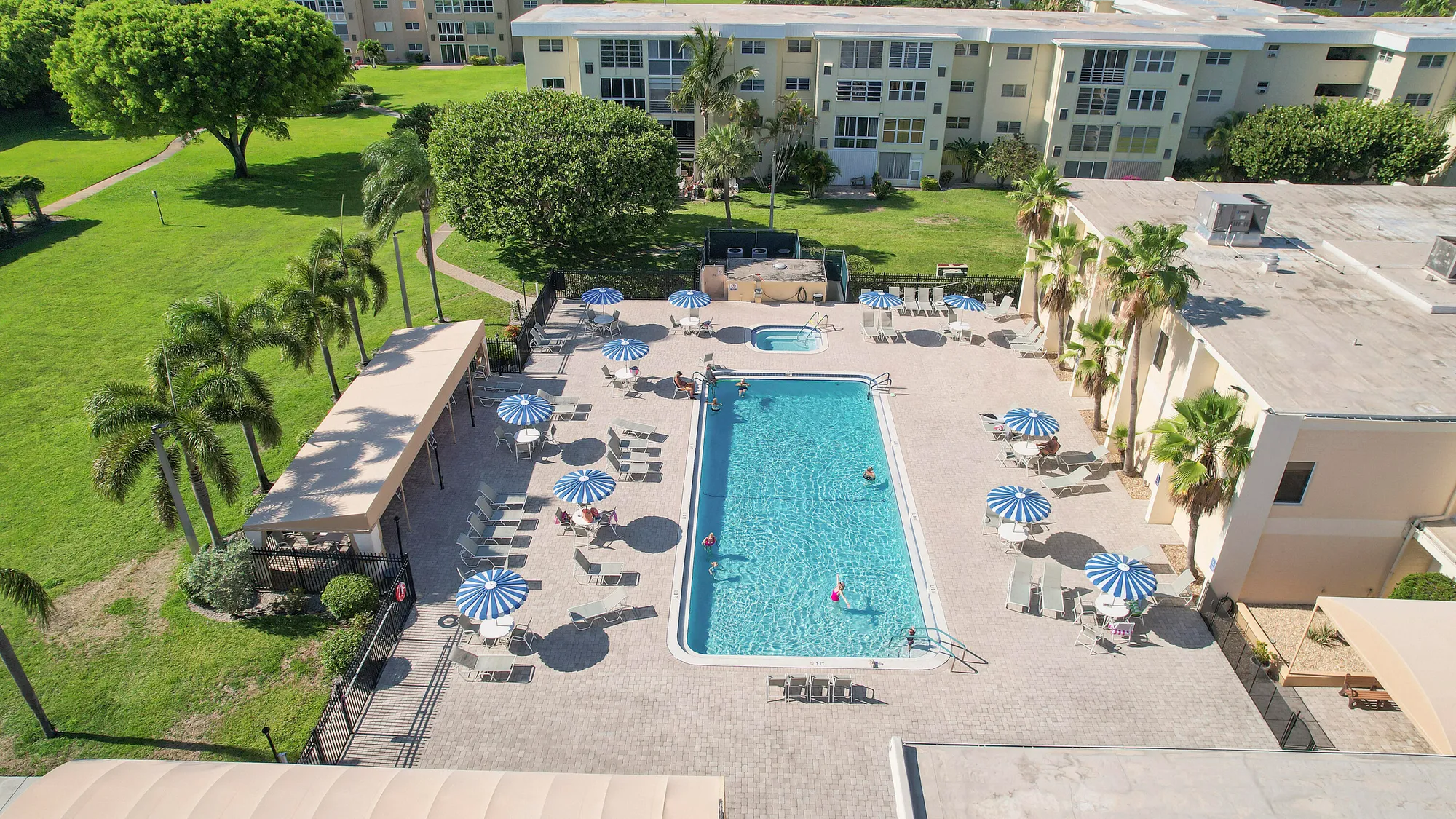 Property Slideshow image 21 of 34 | 2400 ne 1st ln 1020, Boynton Beach, FL, 33435