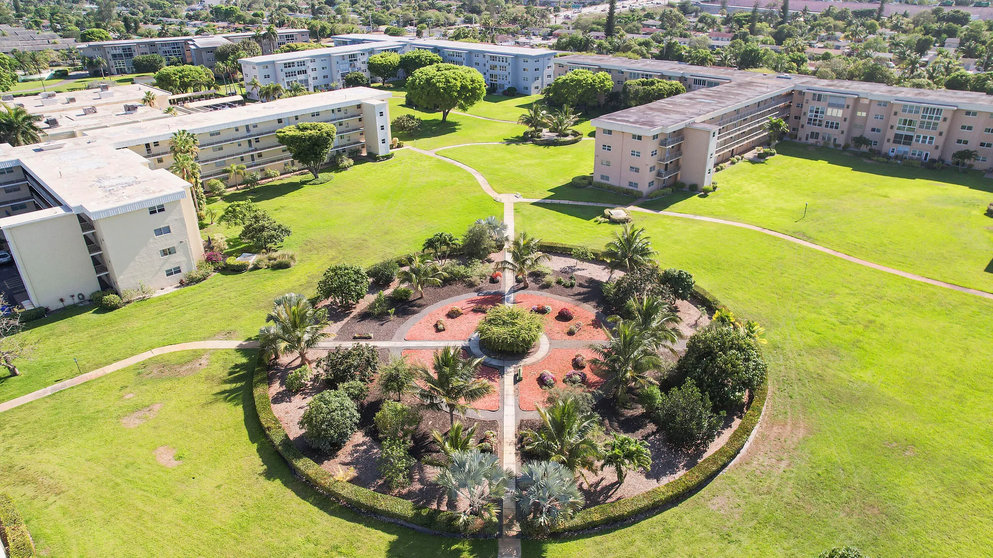 Property Slideshow image 30 of 34 | 2400 ne 1st ln 1020, Boynton Beach, FL, 33435