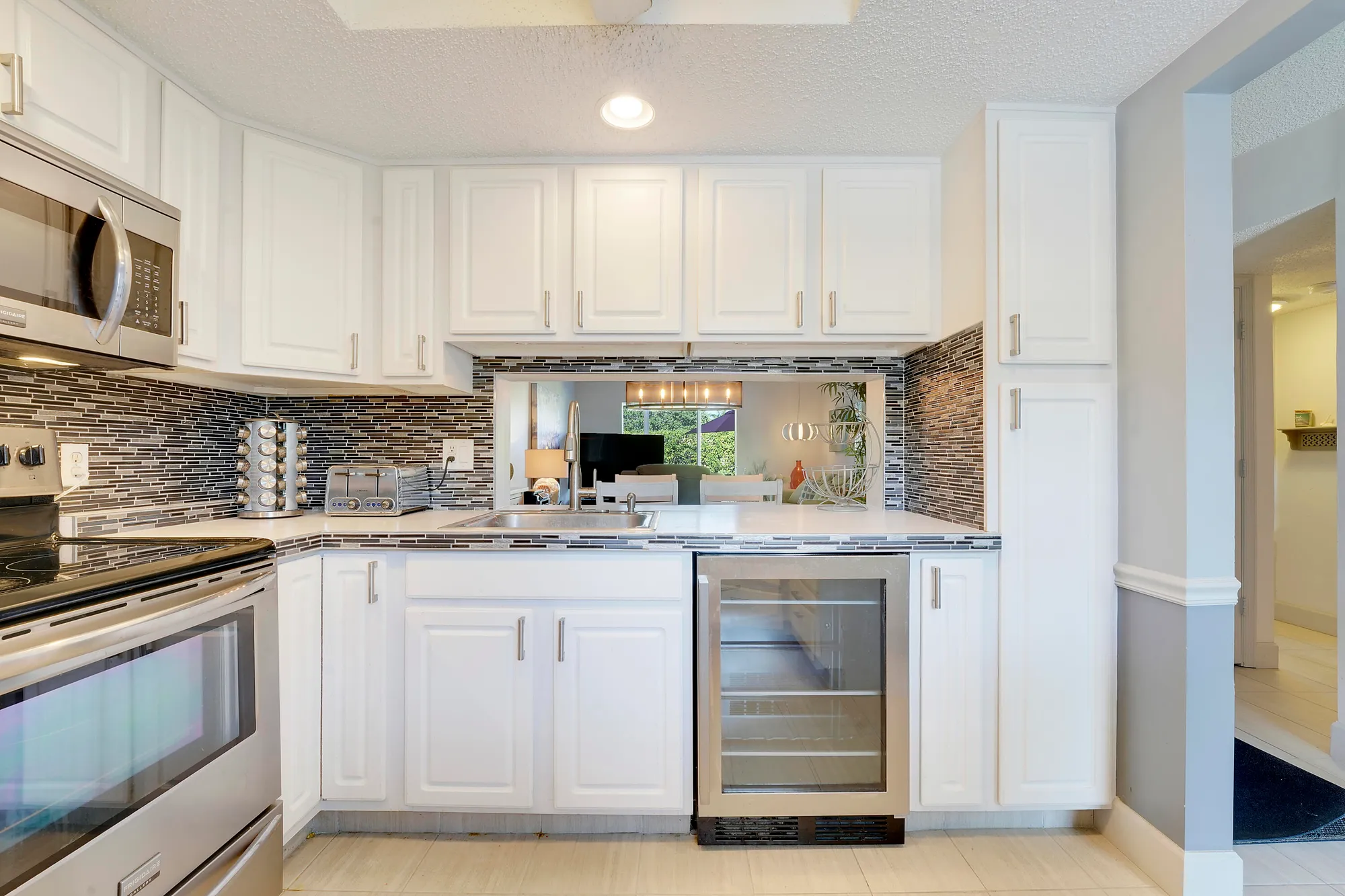 Property Slideshow image 5 of 34 | 2400 ne 1st ln 1020, Boynton Beach, FL, 33435