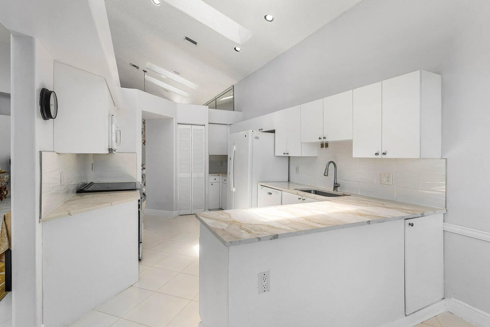 Property Slideshow image 11 of 23 | 6301 evian pl, Boynton Beach, FL, 33437