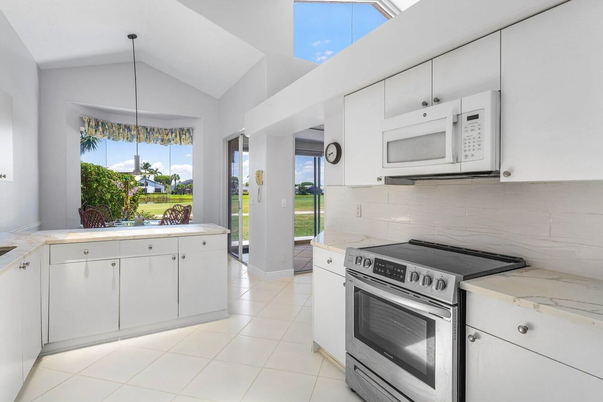 Property Slideshow image 12 of 23 | 6301 evian pl, Boynton Beach, FL, 33437