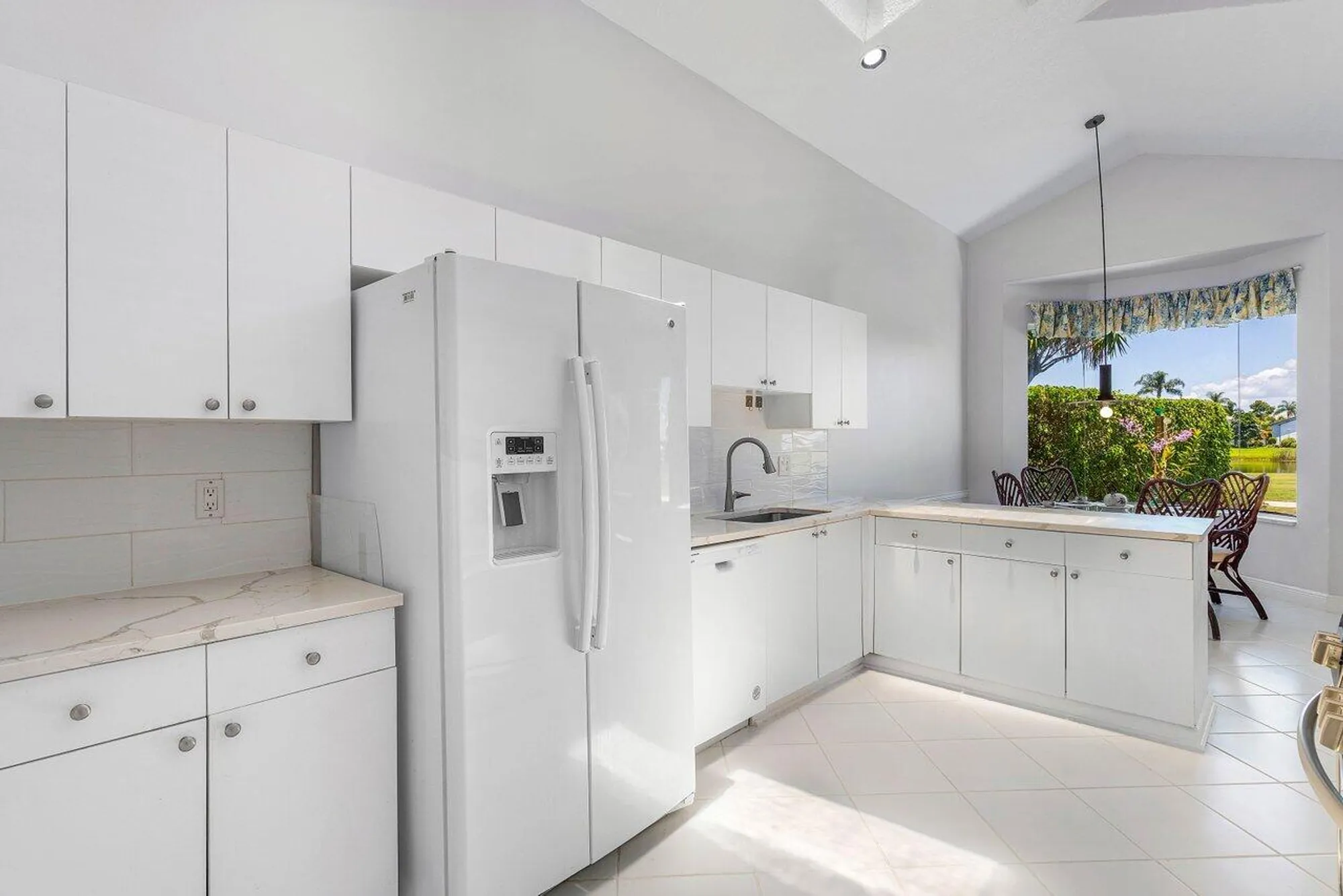 Property Slideshow image 13 of 23 | 6301 evian pl, Boynton Beach, FL, 33437