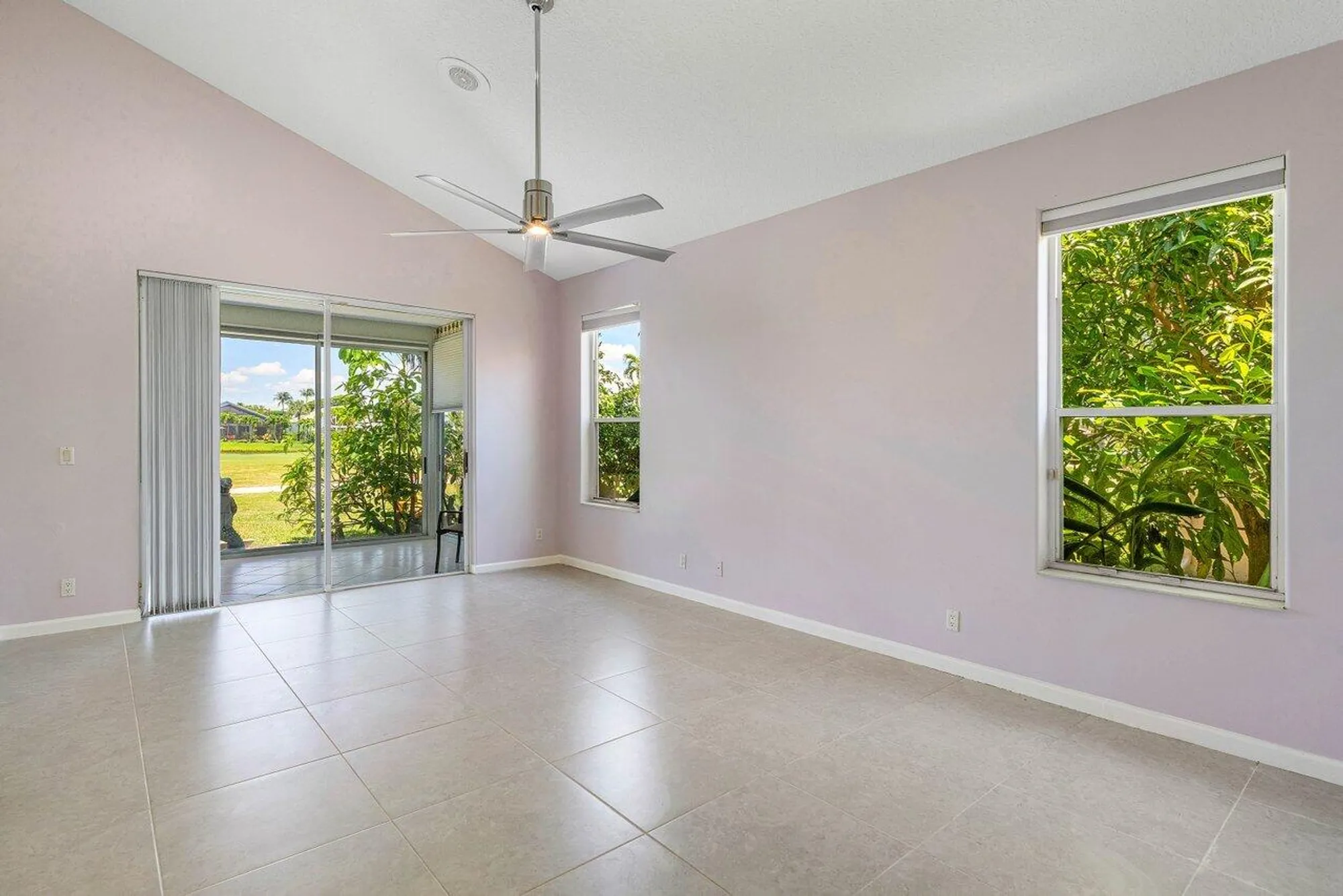 Property Slideshow image 14 of 23 | 6301 evian pl, Boynton Beach, FL, 33437