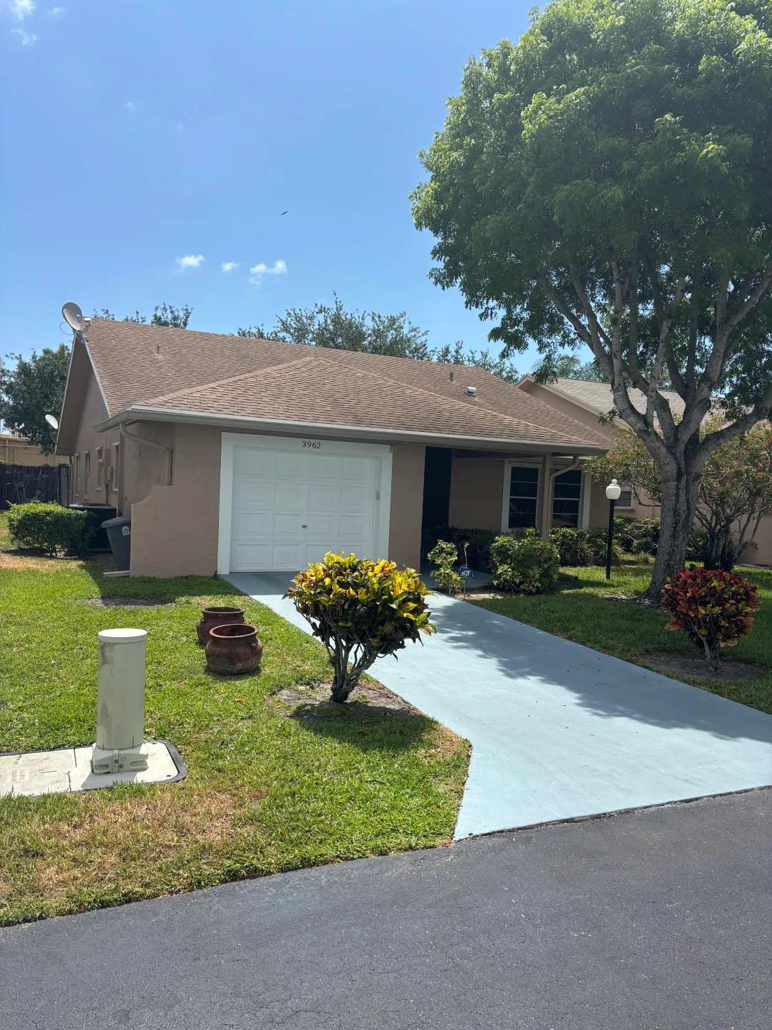 Property Slideshow image 1 of 34 | 3962 dafilee cir, West Palm Beach, FL, 33417