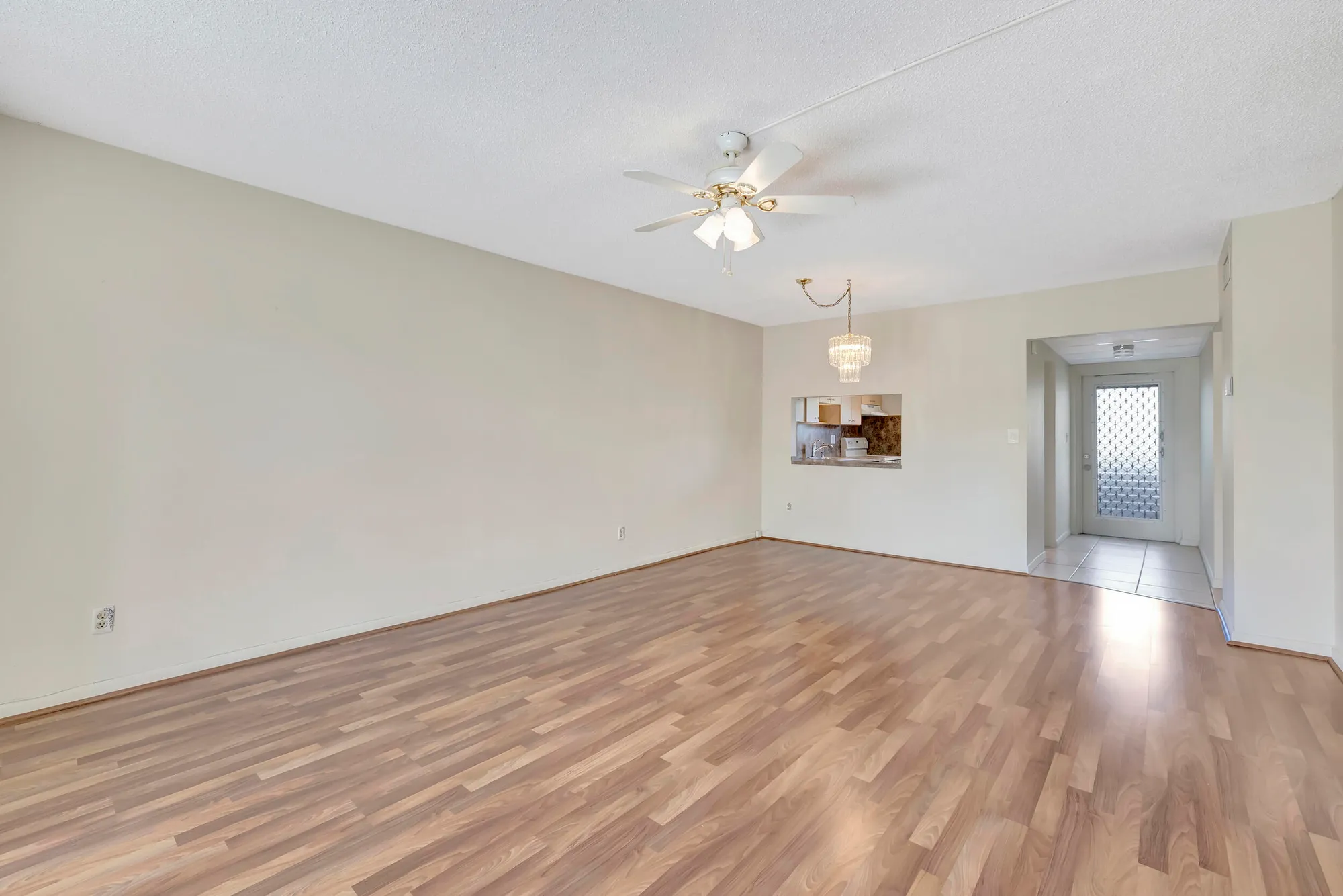 Property Slideshow image 8 of 23 | 7847 golf circle dr apt 202, Margate, FL, 33063