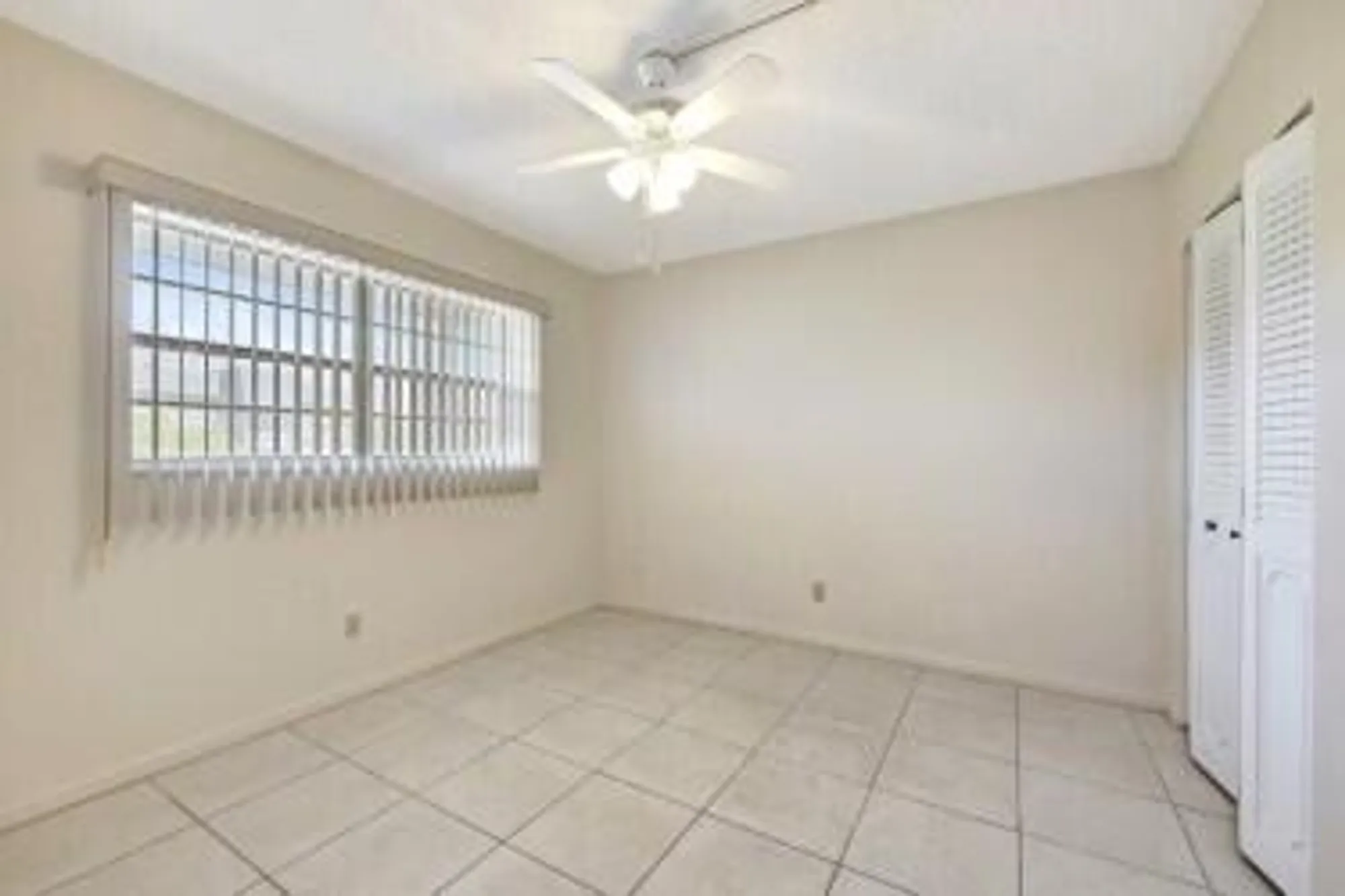 Property Slideshow image 13 of 23 | 7847 golf circle dr apt 202, Margate, FL, 33063