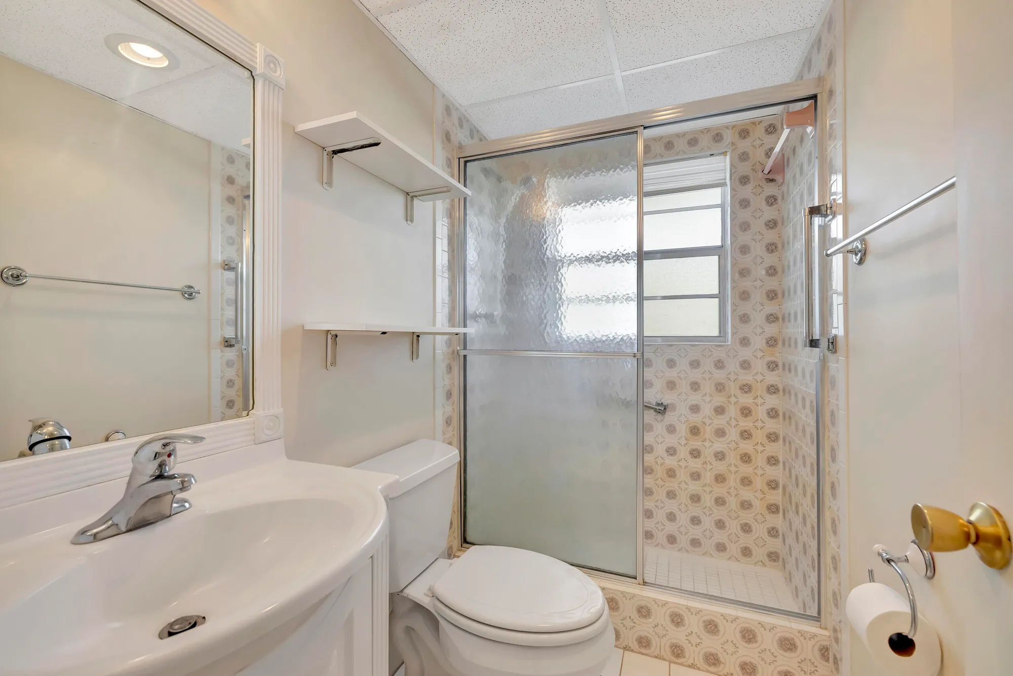 Property Slideshow image 15 of 23 | 7847 golf circle dr apt 202, Margate, FL, 33063
