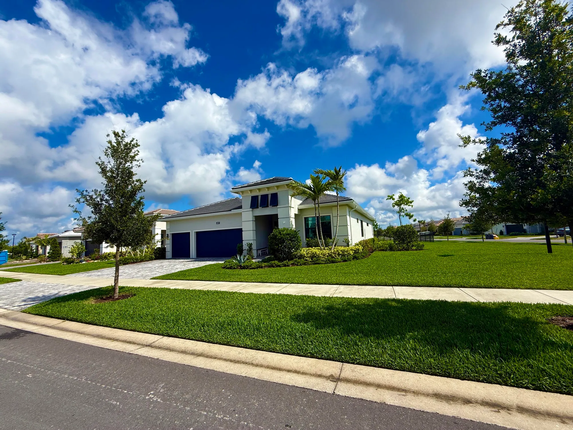 Property Slideshow image 6 of 111 | 4907 saint armands way, Westlake, FL, 33470