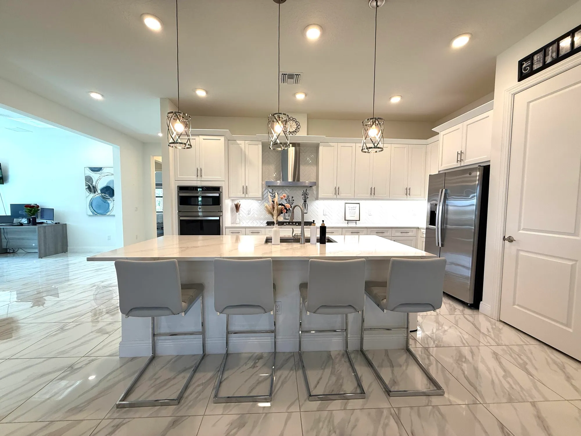 Property Slideshow image 19 of 111 | 4907 saint armands way, Westlake, FL, 33470