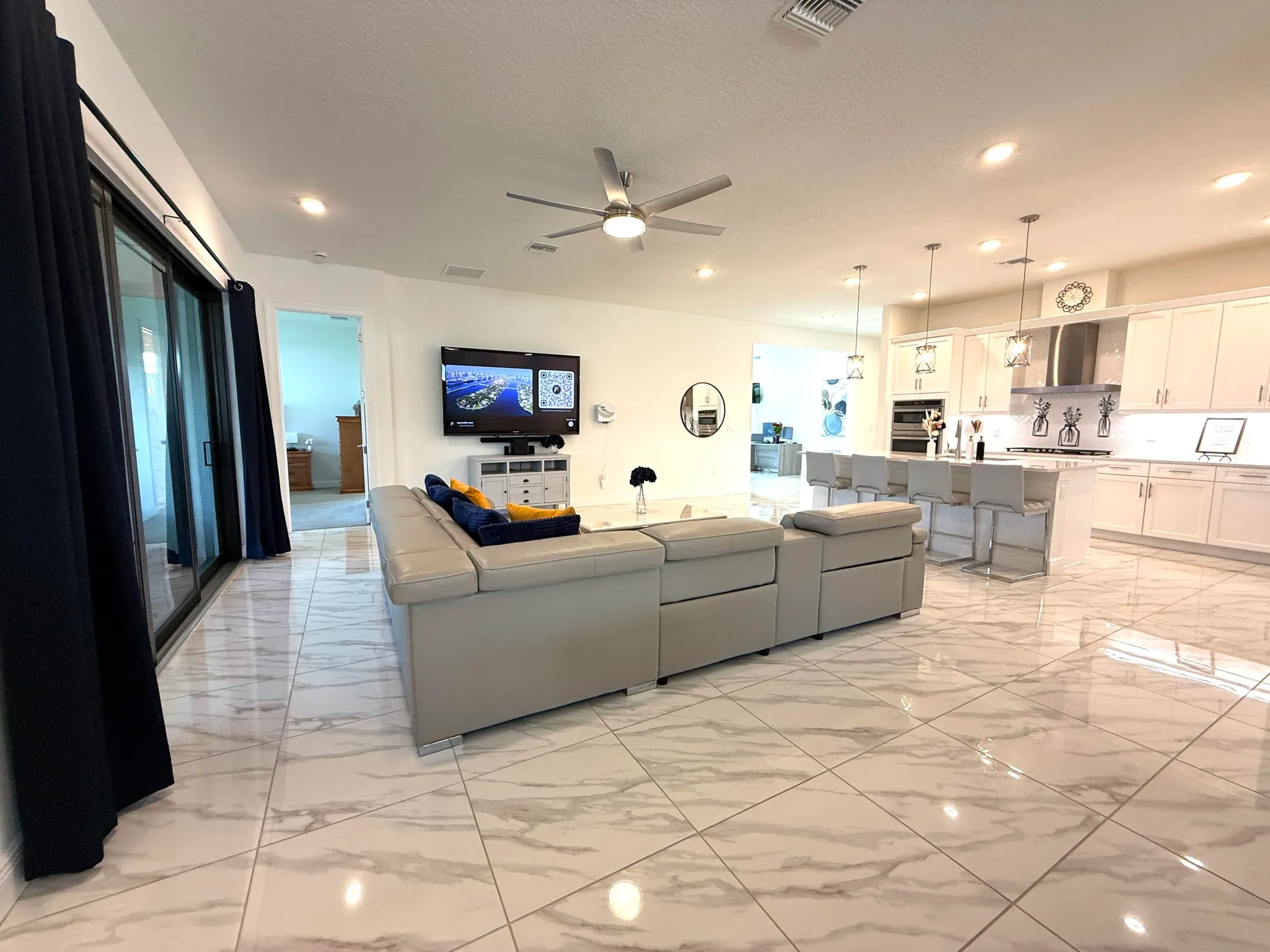 Property Slideshow image 27 of 111 | 4907 saint armands way, Westlake, FL, 33470