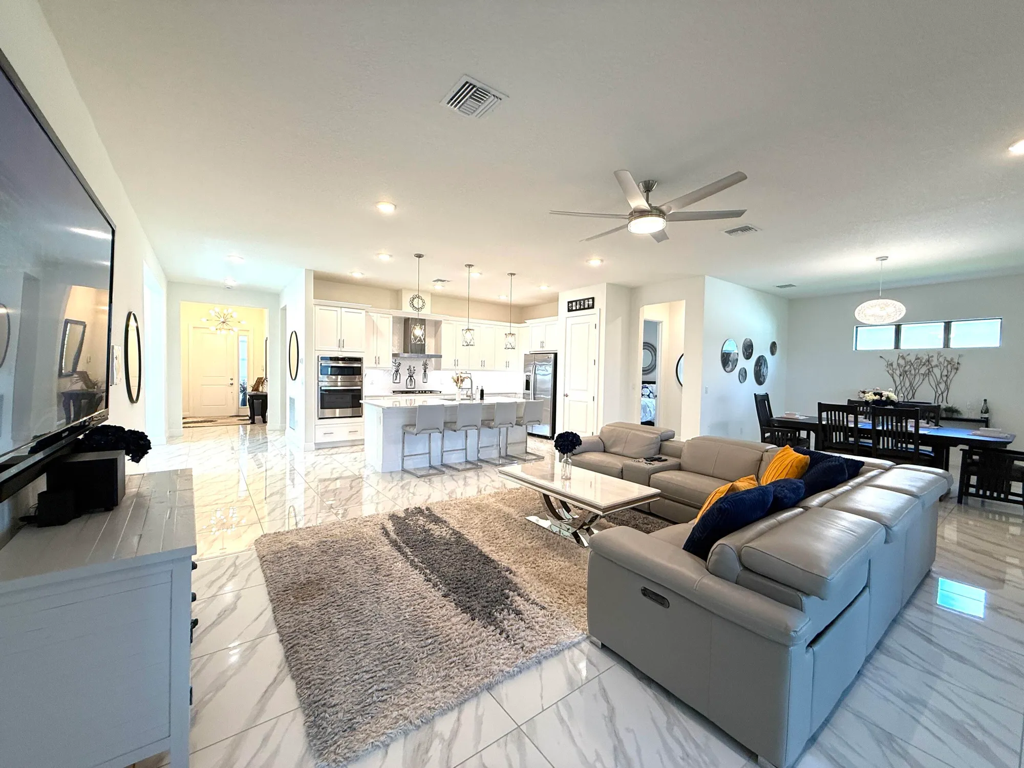 Property Slideshow image 46 of 111 | 4907 saint armands way, Westlake, FL, 33470