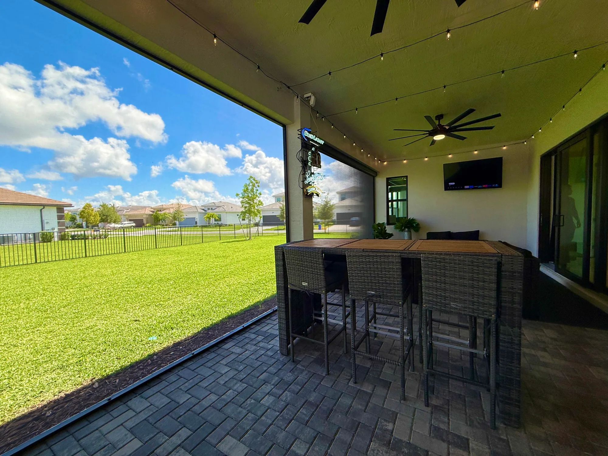 Property Slideshow image 70 of 111 | 4907 saint armands way, Westlake, FL, 33470