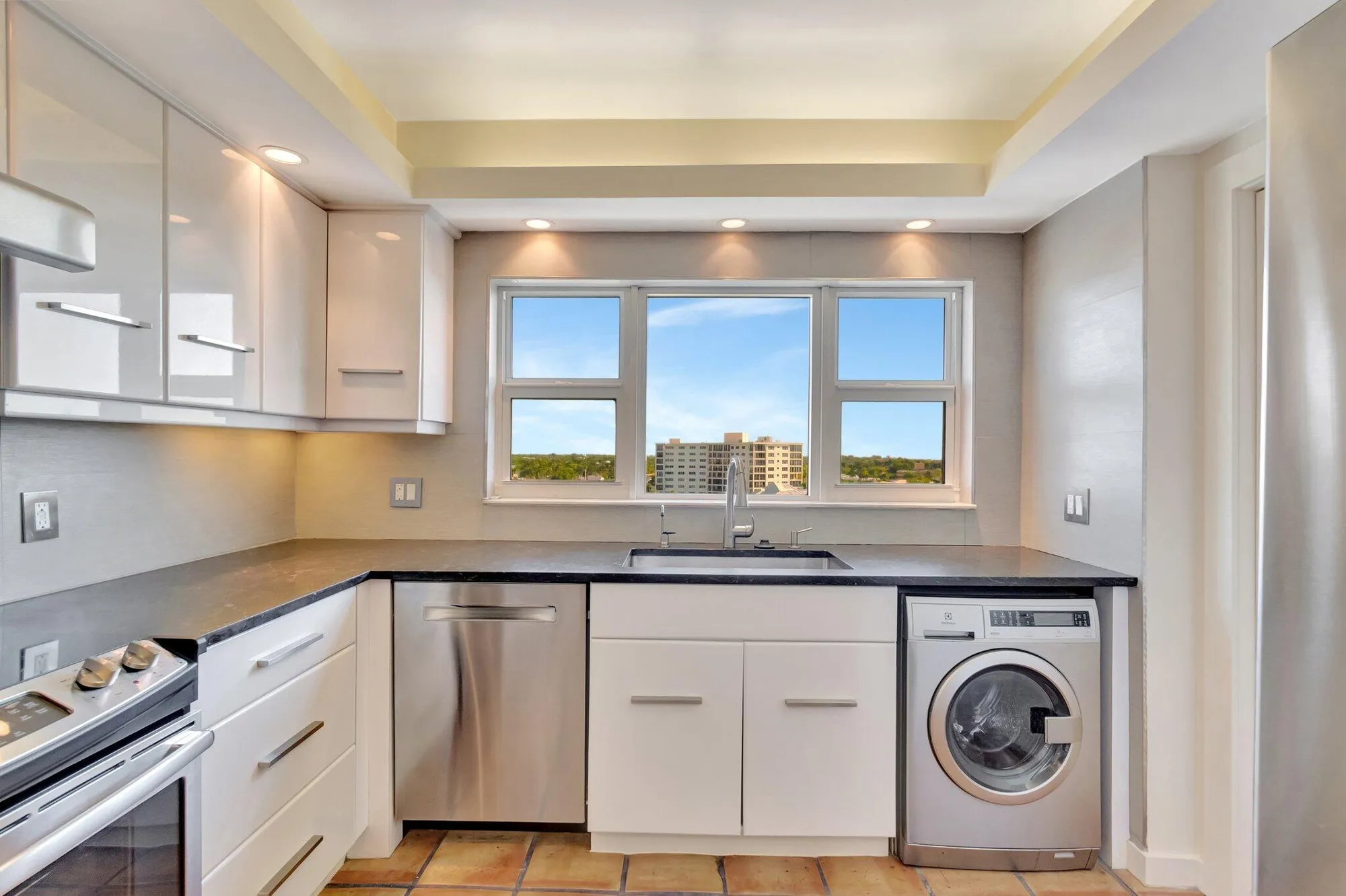 Property Slideshow image 24 of 74 | 200 macfarlane dr n-905, Delray Beach, FL, 33483