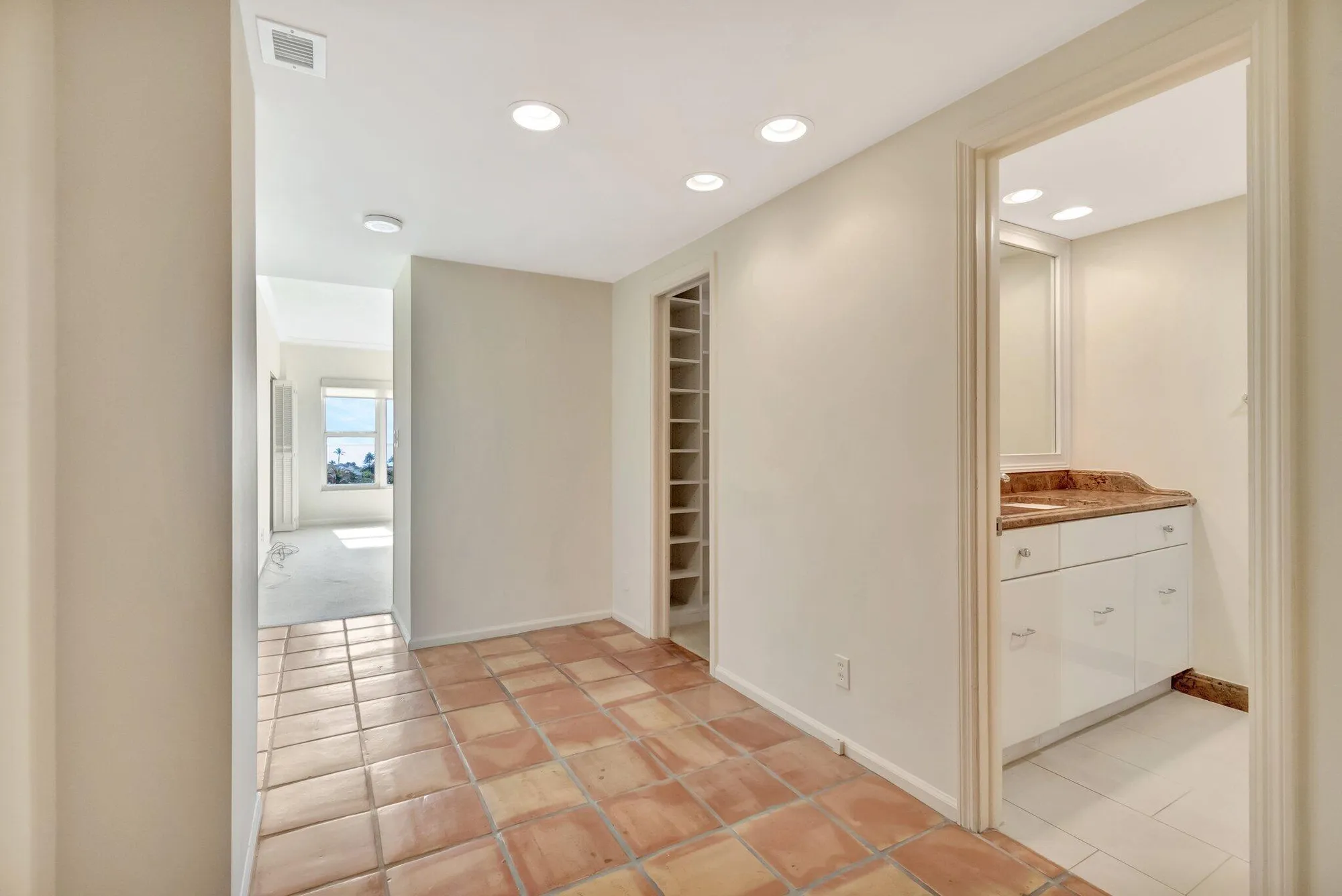 Property Slideshow image 27 of 74 | 200 macfarlane dr n-905, Delray Beach, FL, 33483