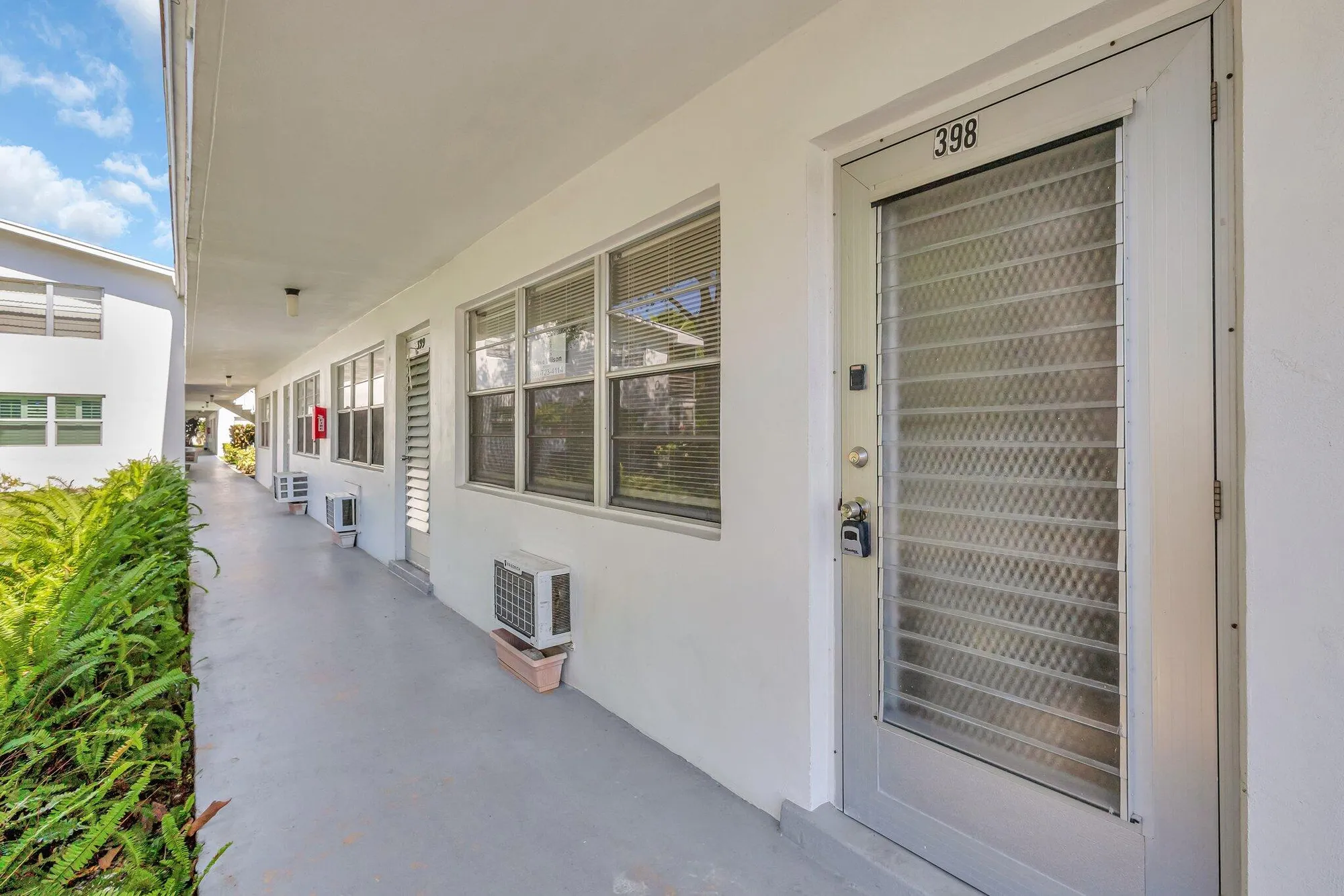 Property Slideshow image 4 of 47 | 398 sheffield q, West Palm Beach, FL, 33417