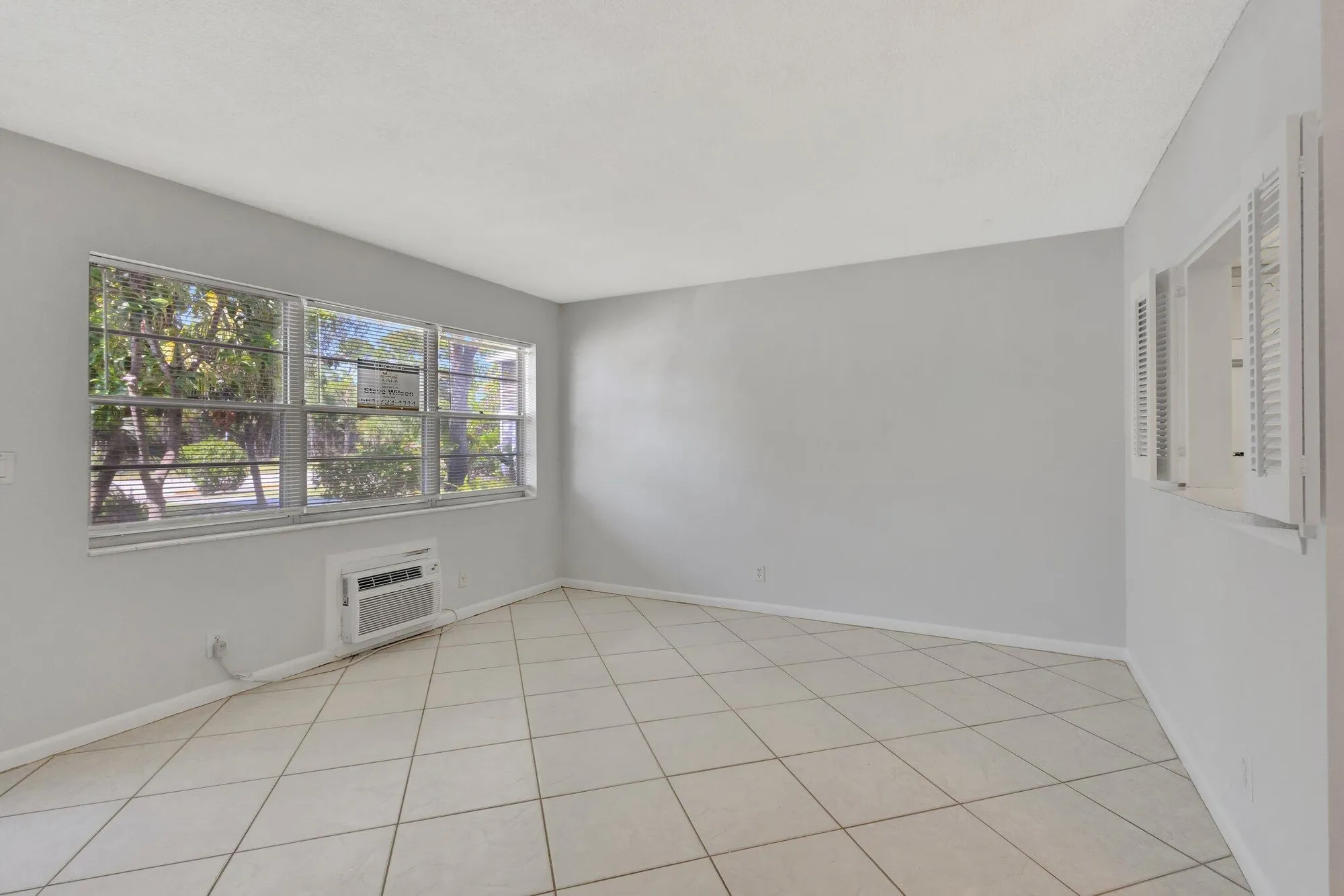Property Slideshow image 10 of 47 | 398 sheffield q, West Palm Beach, FL, 33417