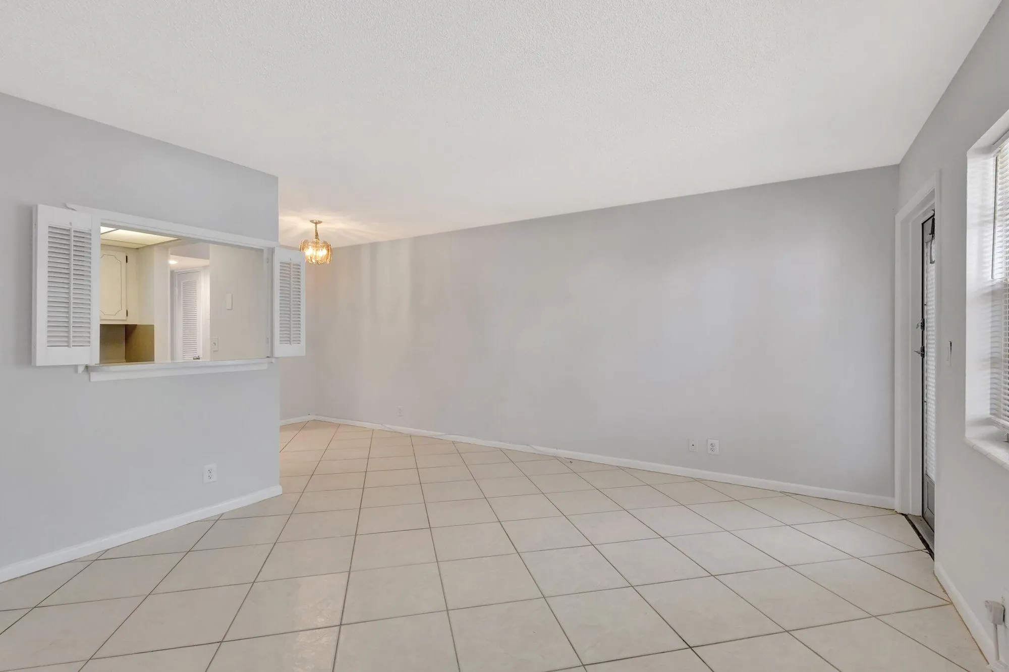 Property Slideshow image 11 of 47 | 398 sheffield q, West Palm Beach, FL, 33417