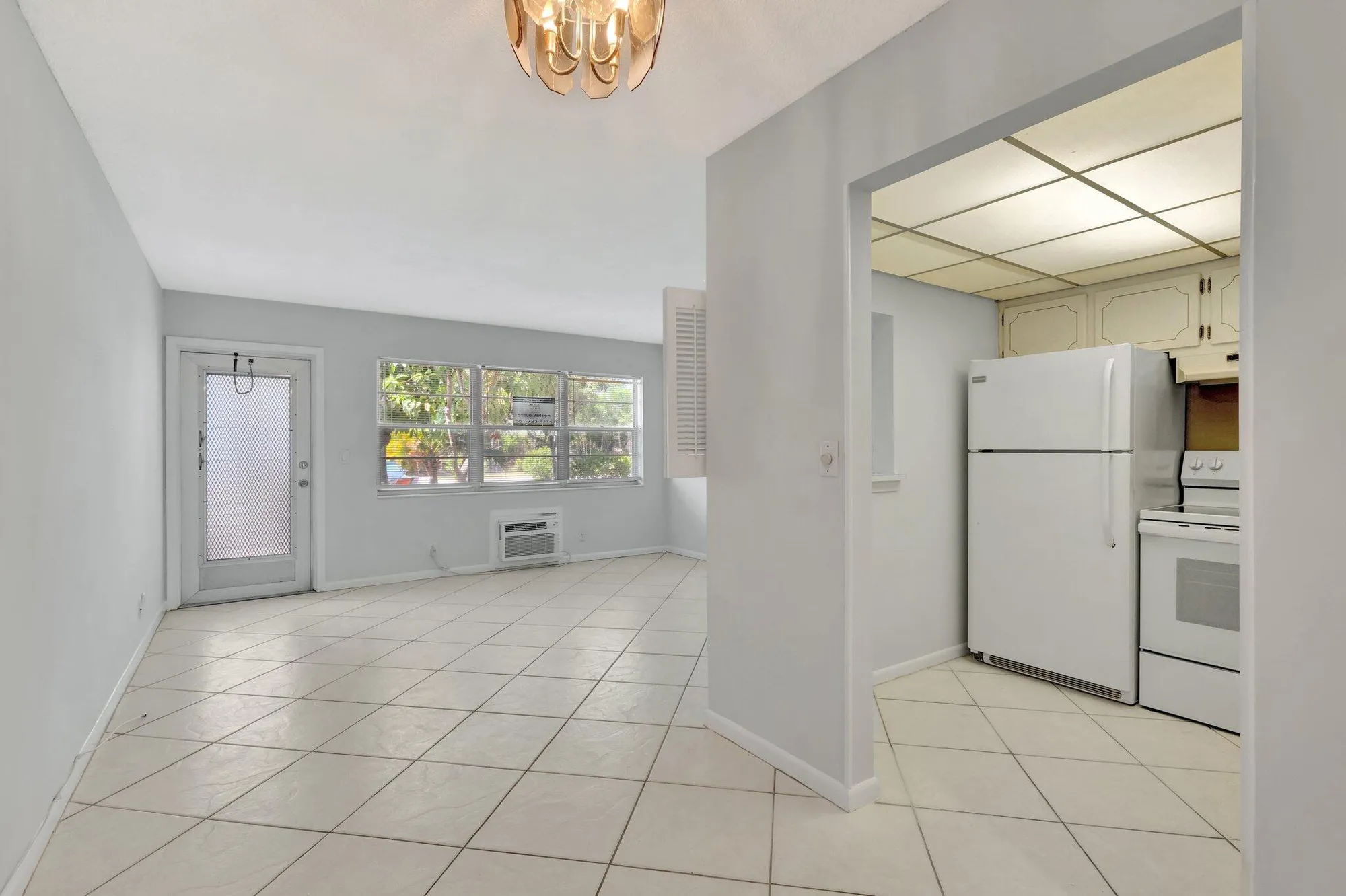 Property Slideshow image 13 of 47 | 398 sheffield q, West Palm Beach, FL, 33417