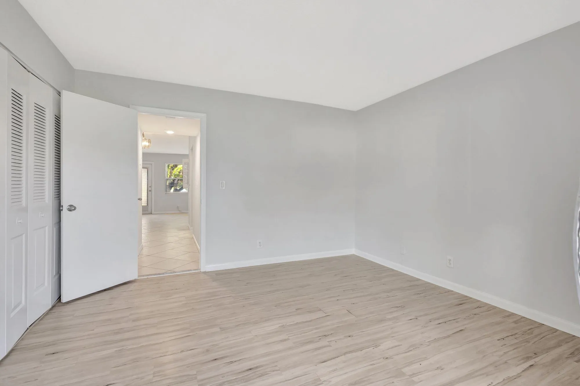 Property Slideshow image 23 of 47 | 398 sheffield q, West Palm Beach, FL, 33417