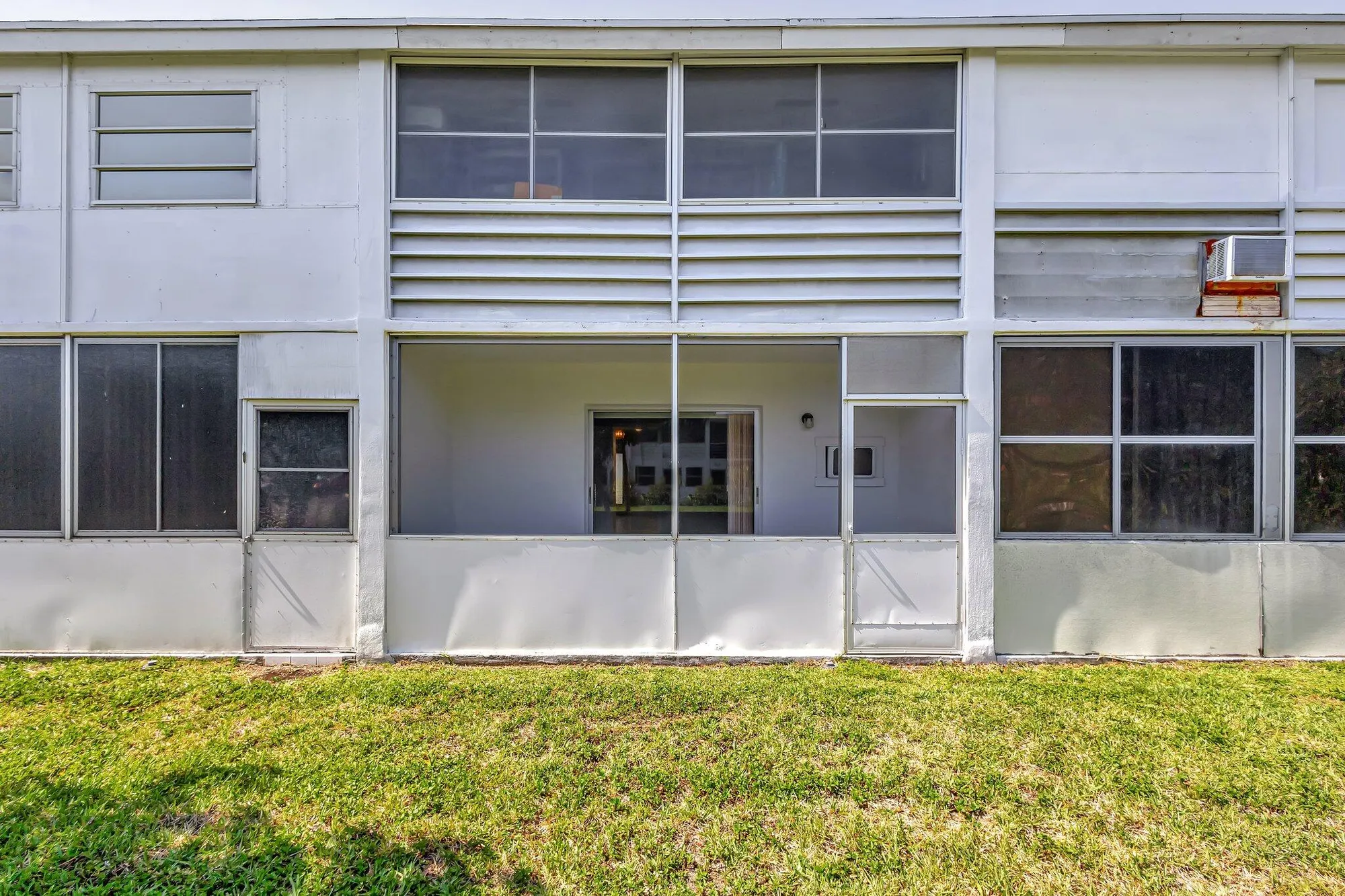 Property Slideshow image 28 of 47 | 398 sheffield q, West Palm Beach, FL, 33417