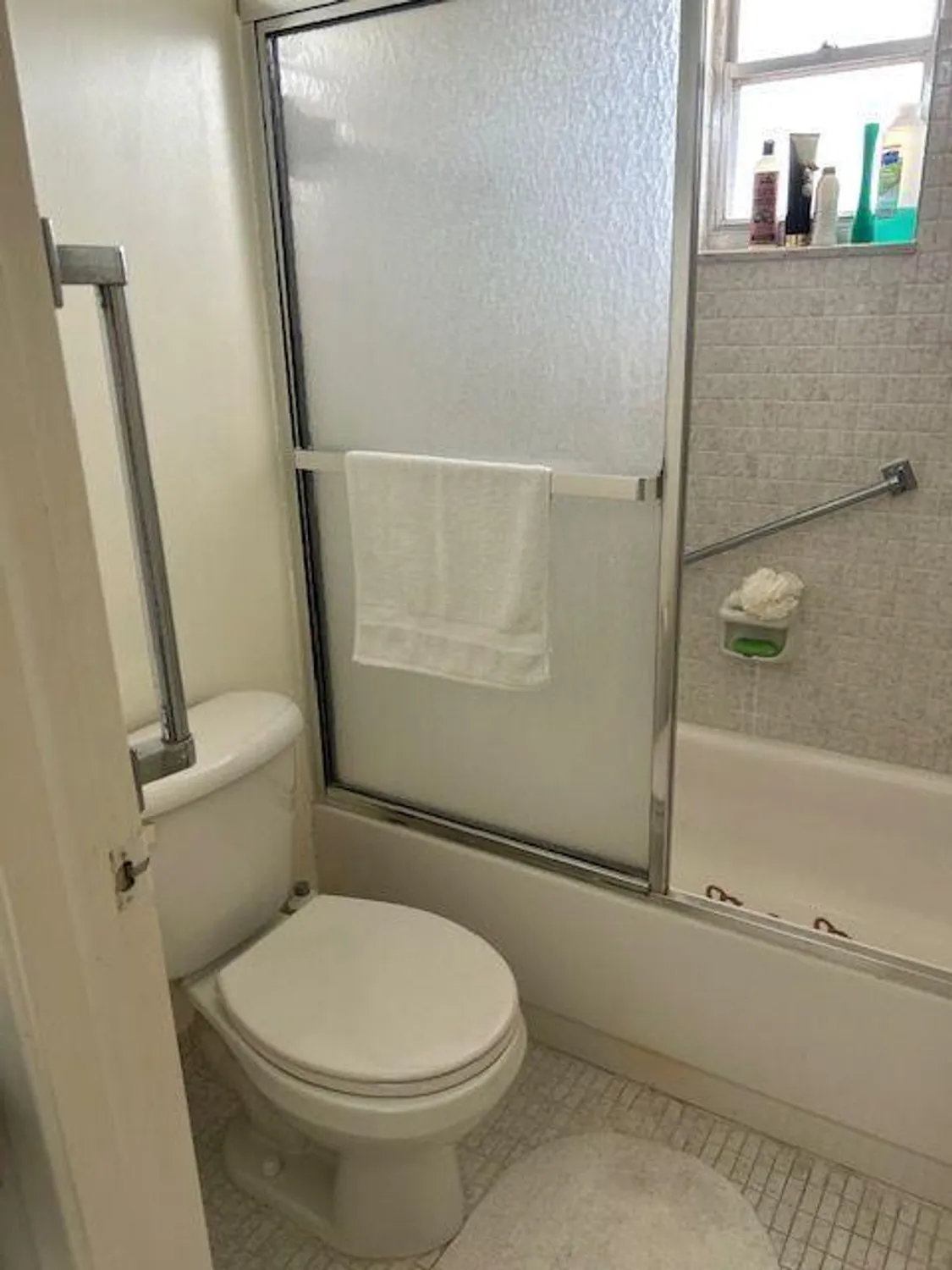 Property Slideshow image 21 of 38 | 2728 garden dr 313, Lake Worth, FL, 33461