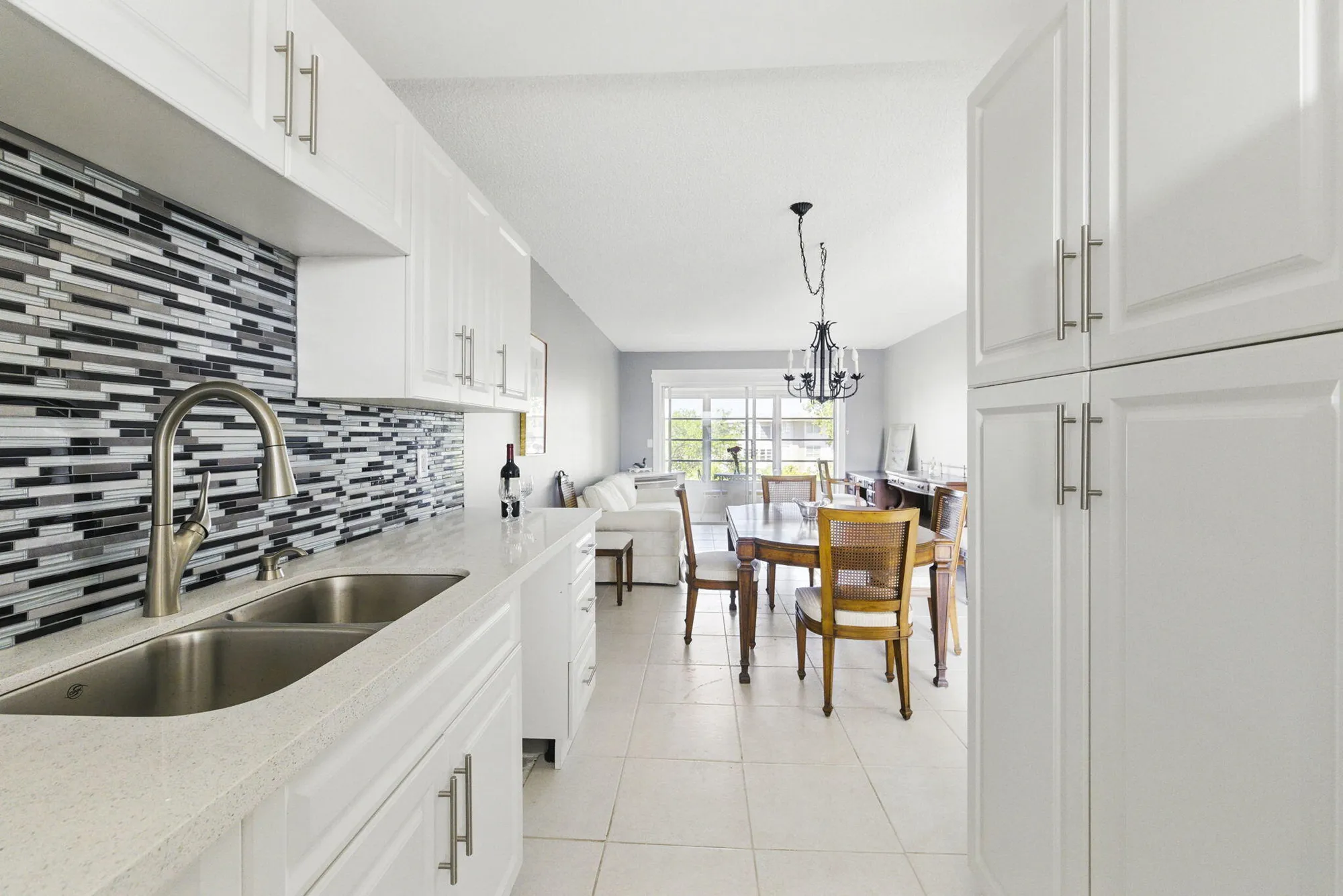 Property Slideshow image 8 of 67 | 2951 nw 46th ave 407, Lauderdale Lakes, FL, 33313