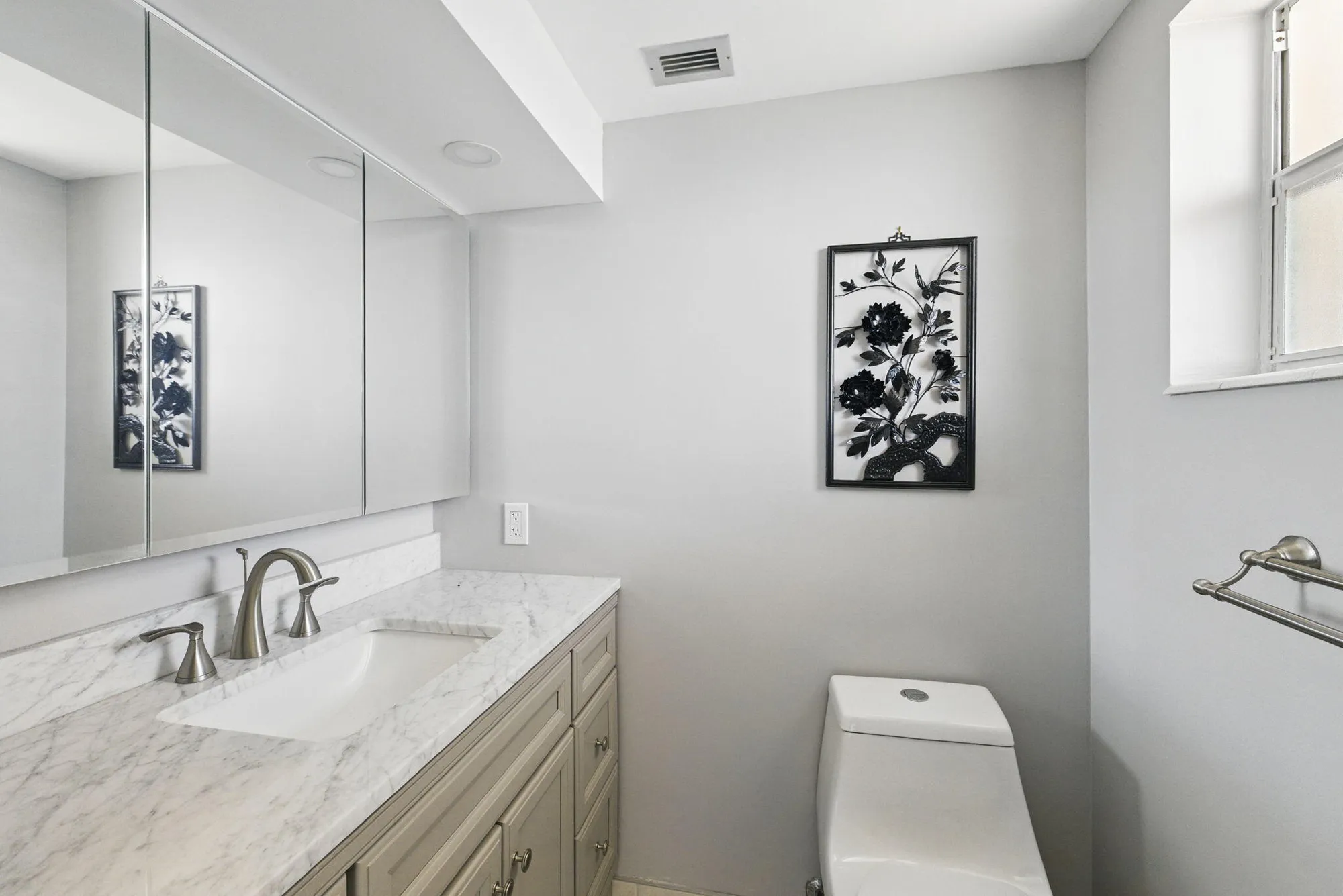 Property Slideshow image 15 of 67 | 2951 nw 46th ave 407, Lauderdale Lakes, FL, 33313