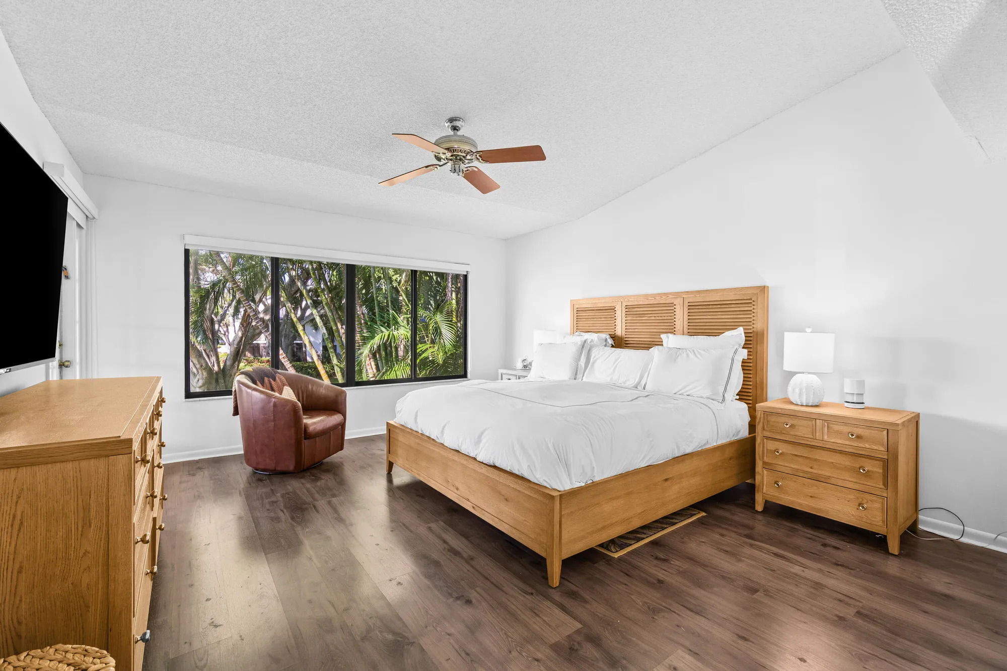 Property Slideshow image 18 of 33 | 7533 glendevon ln 905, Delray Beach, FL, 33446