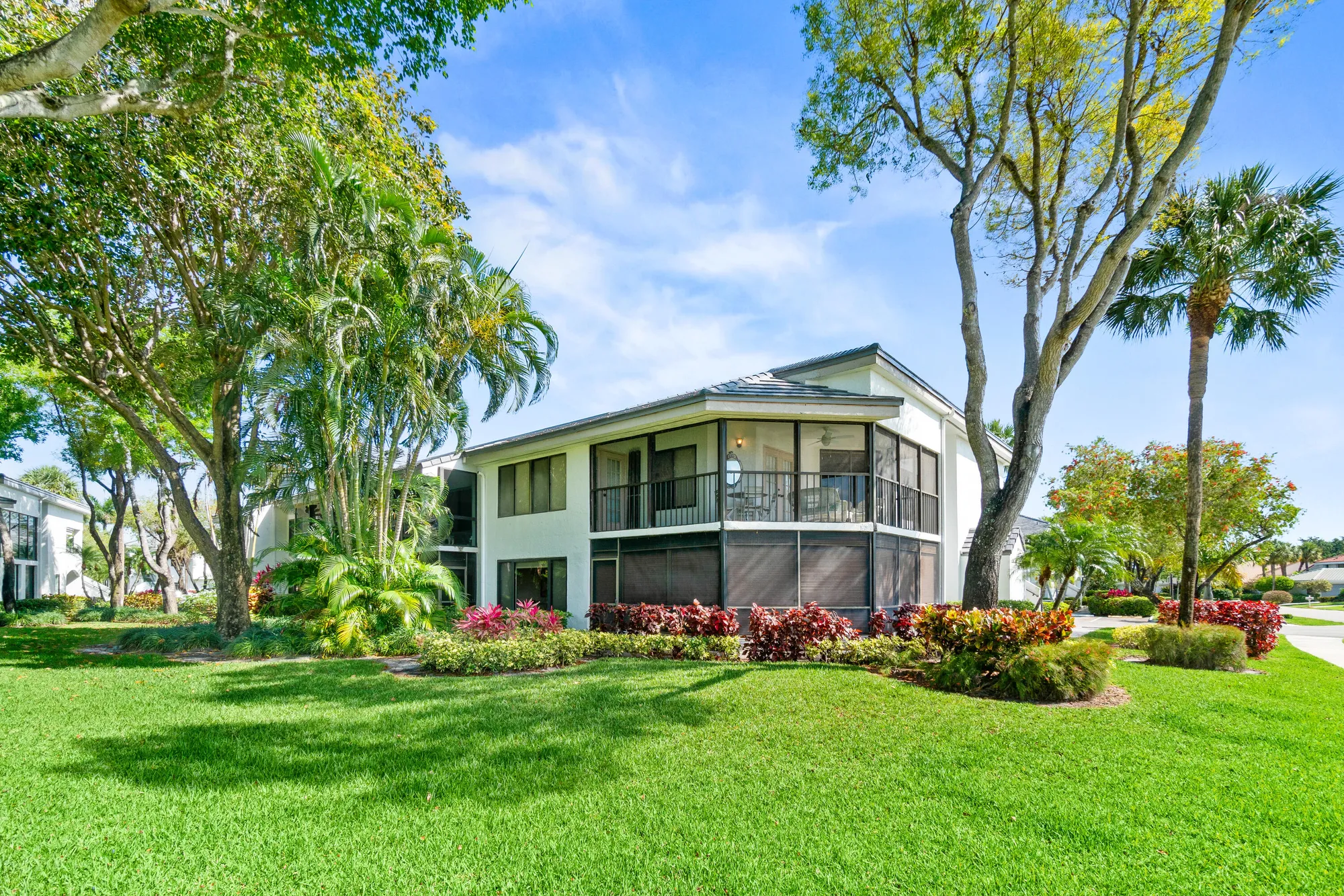 Property Slideshow image 3 of 33 | 7533 glendevon ln 905, Delray Beach, FL, 33446