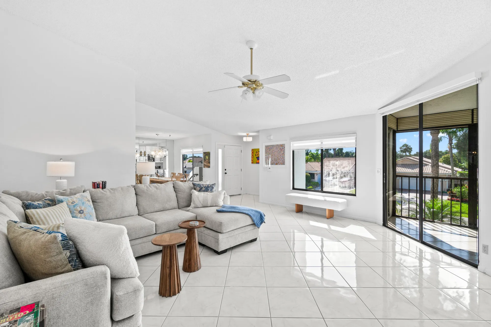 Property Slideshow image 7 of 33 | 7533 glendevon ln 905, Delray Beach, FL, 33446