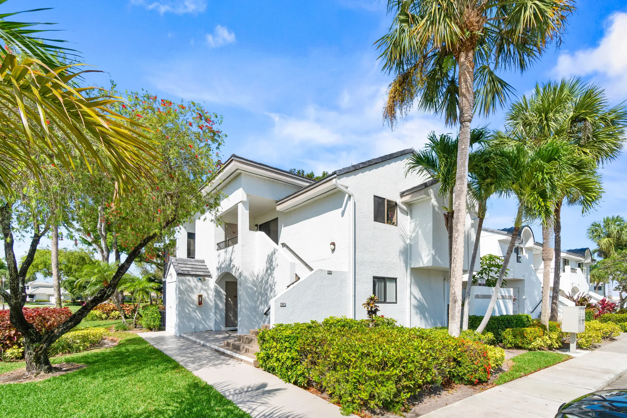 Property Slideshow image 1 of 33 | 7533 glendevon ln 905, Delray Beach, FL, 33446