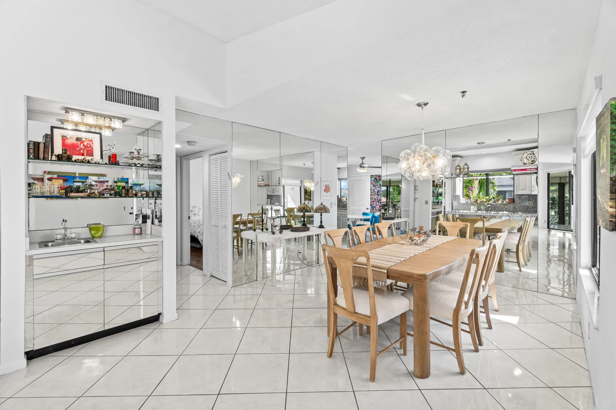 Property Slideshow image 10 of 33 | 7533 glendevon ln 905, Delray Beach, FL, 33446