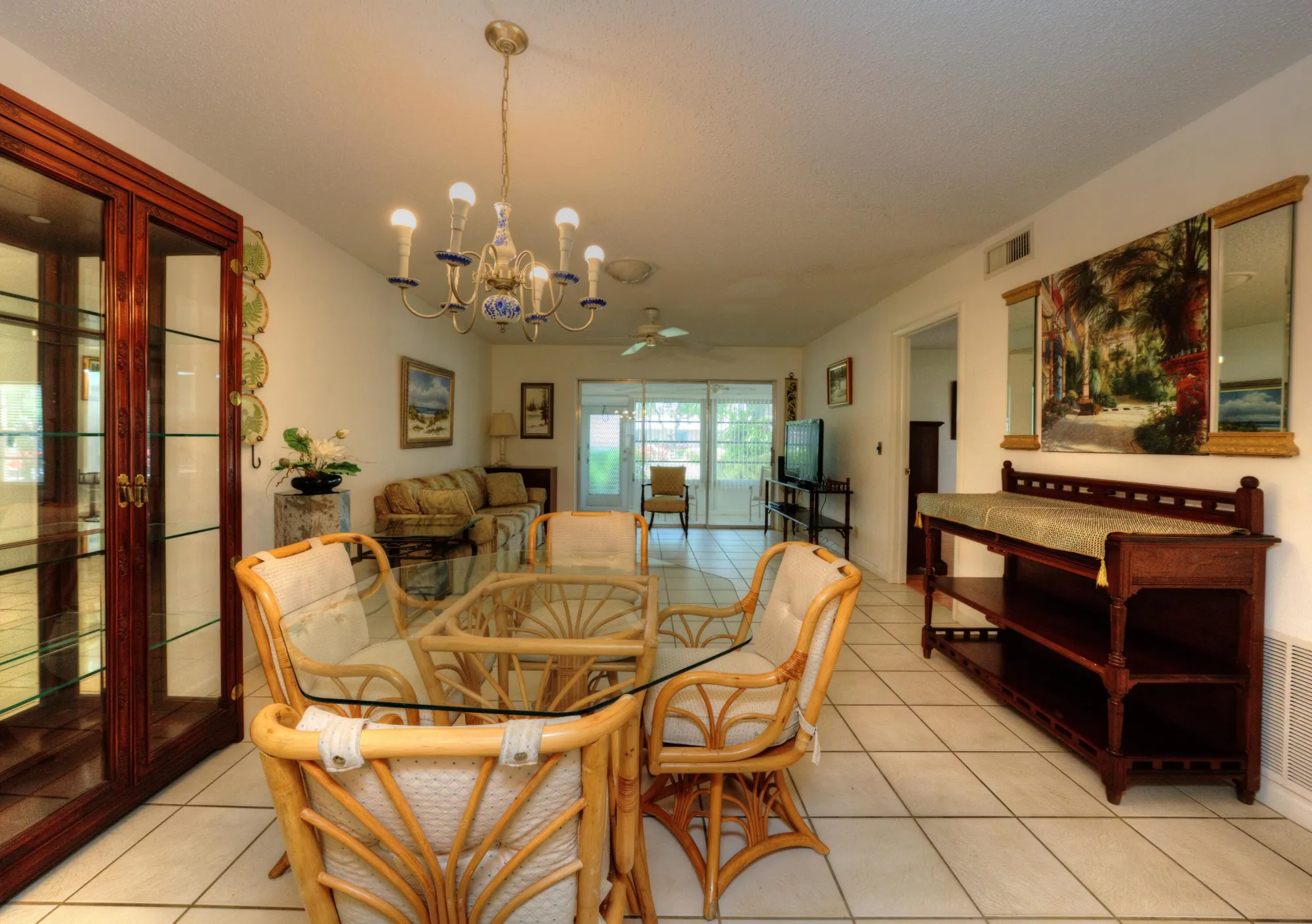 Property Slideshow image 7 of 29 | 545 covered bridge blvd b, Lake Worth, FL, 33467